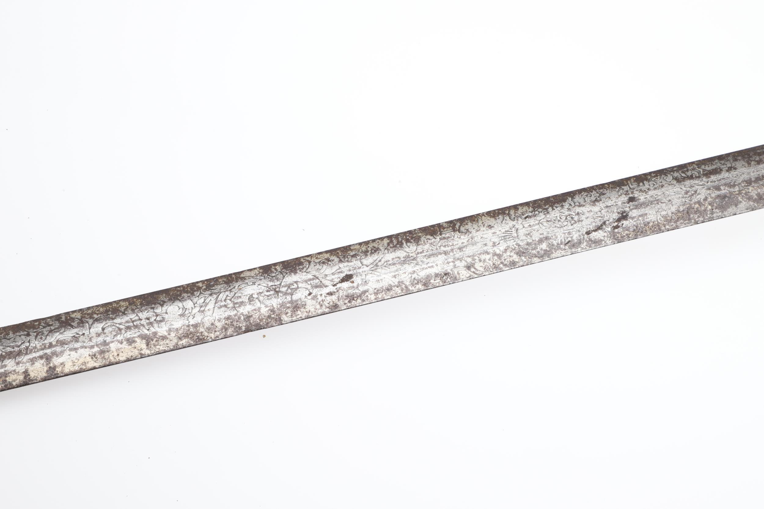 A VICTORIAN HONOURABLE ARTILLERY COMPANY OFFICER'S DRESS SWORD. - Image 6 of 14