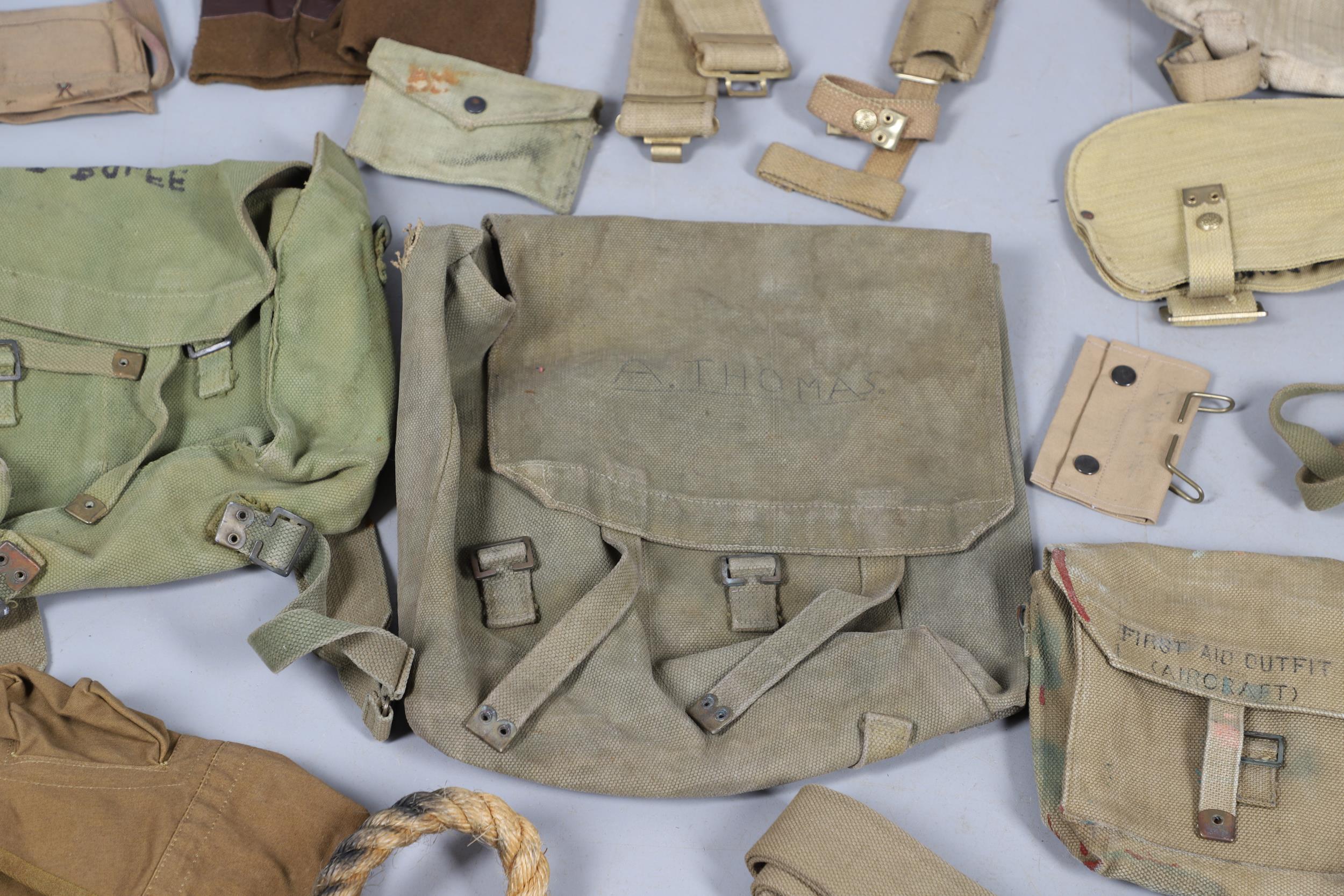 A LARGE COLLECTION OF SECOND WORLD WAR AND LATER WEBBING AND SIMILAR ITEMS. - Image 21 of 27