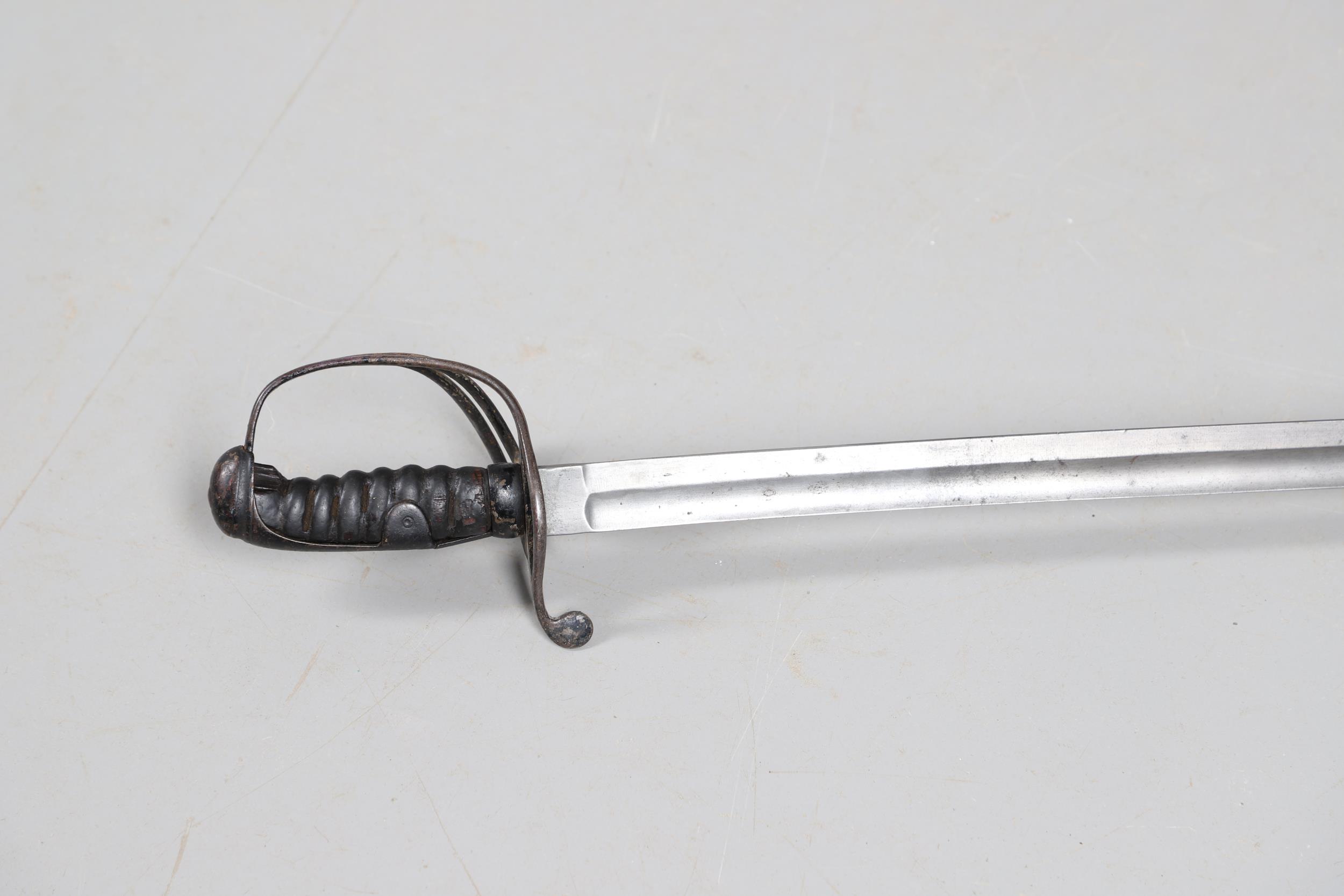 AN 1822 PATTERN LIGHT CAVALRY TROOPERS SWORD. - Image 10 of 12