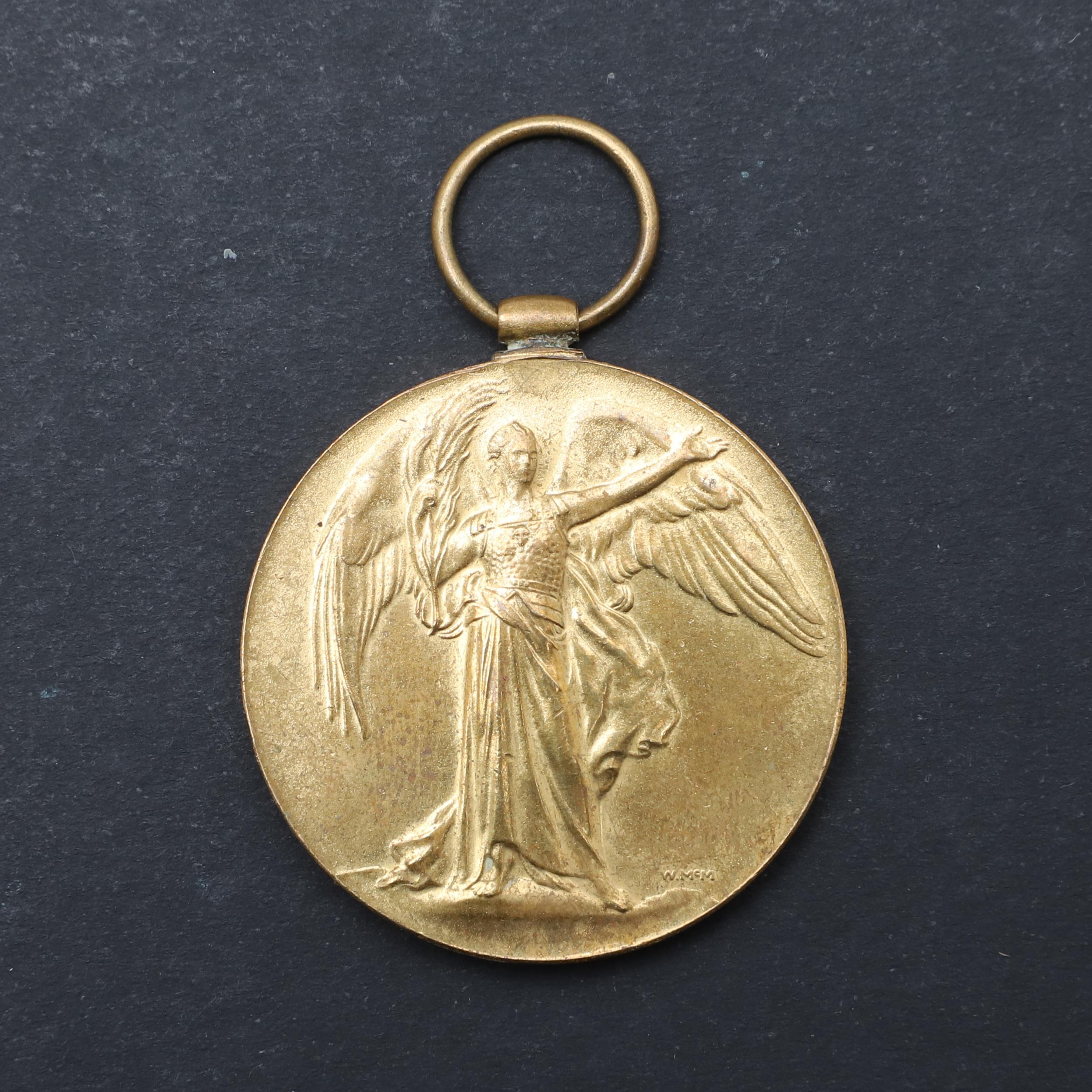 A FIRST WORLD WAR VICTORY MEDAL TO THE ROYAL NAVY.