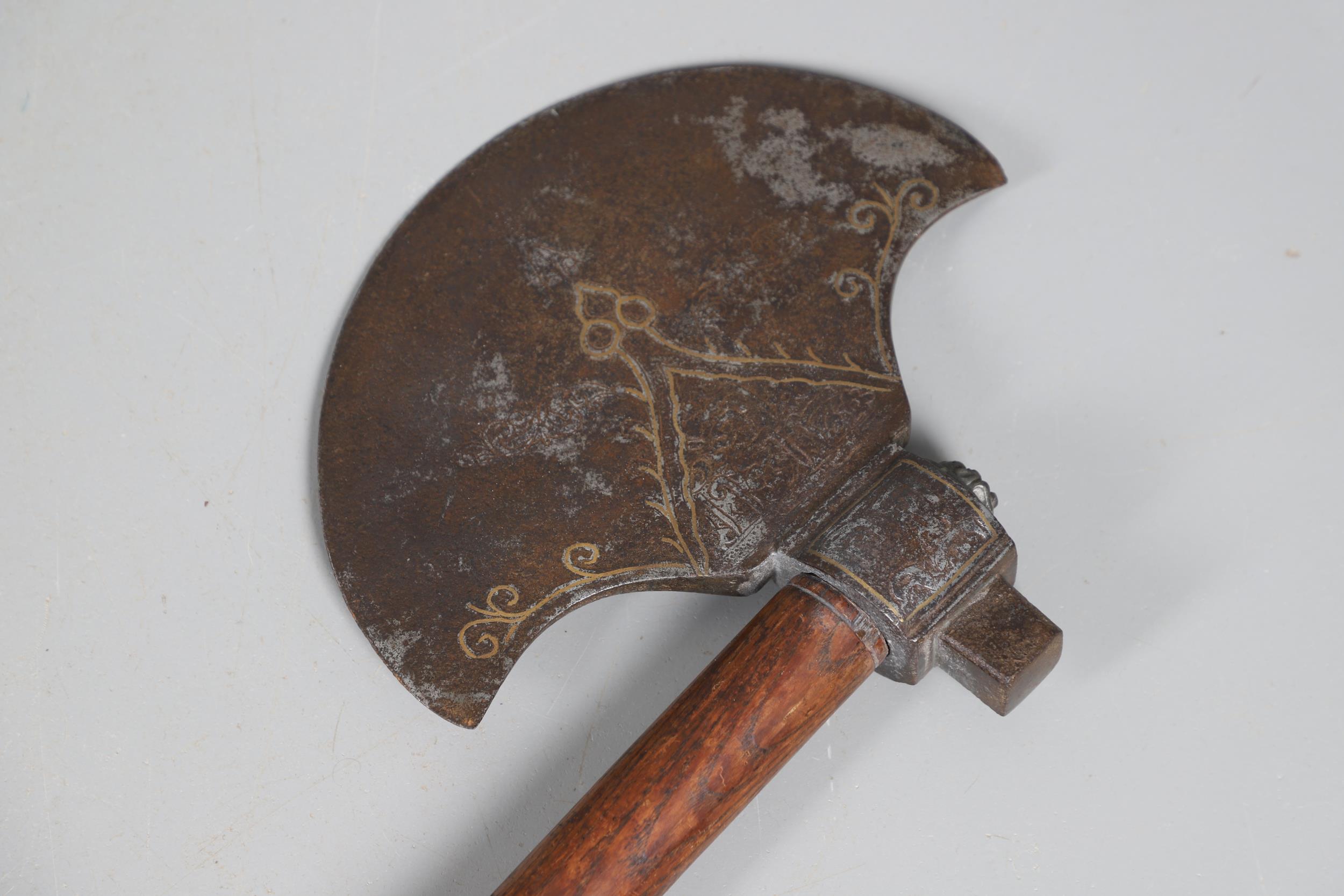 A SUBSTANTIAL PERSIAN OR OTTOMAN TWO HANDLED AXE. - Image 3 of 11