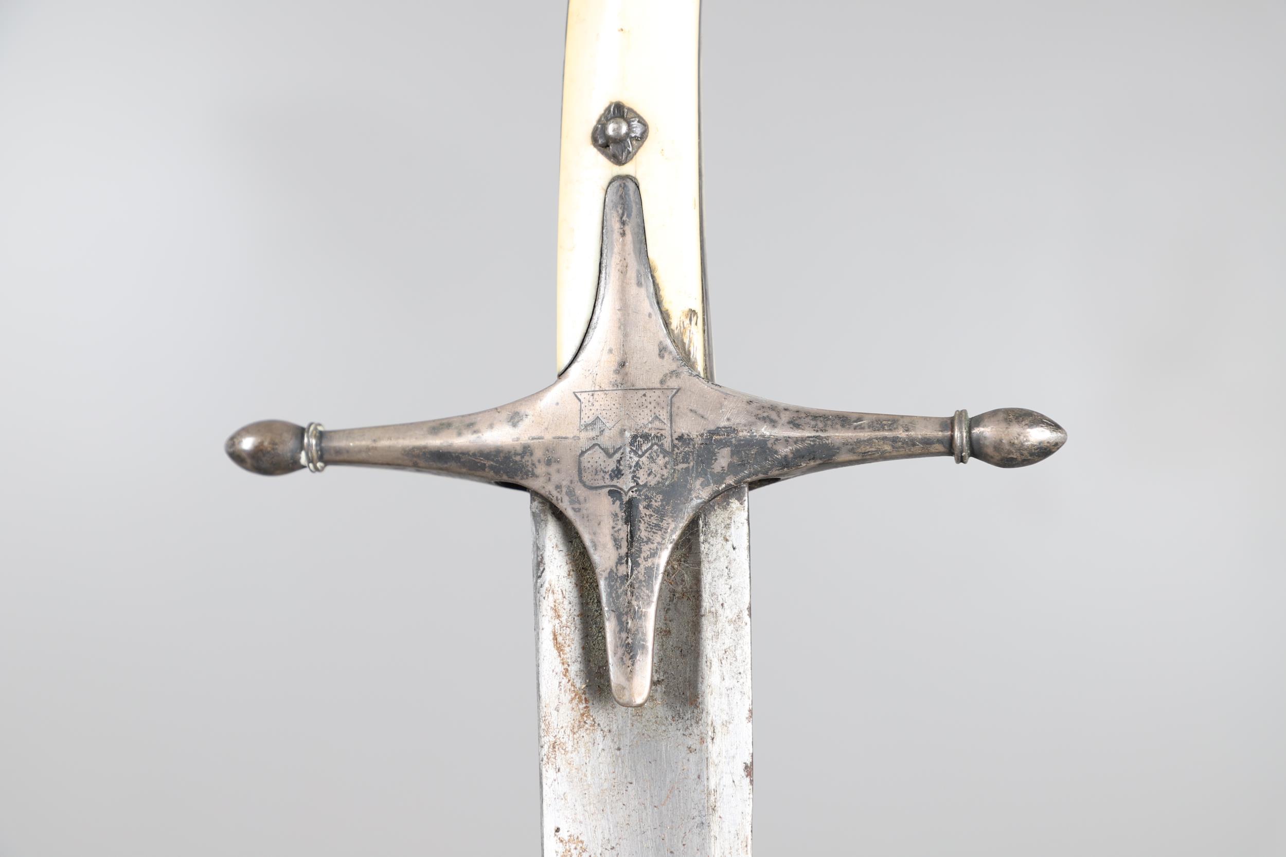 A NINETEENTH CENTURY IVORY HANDLED MAMELUKE SWORD MARKED FOR THE VAVASOUR FAMILY. - Image 14 of 17