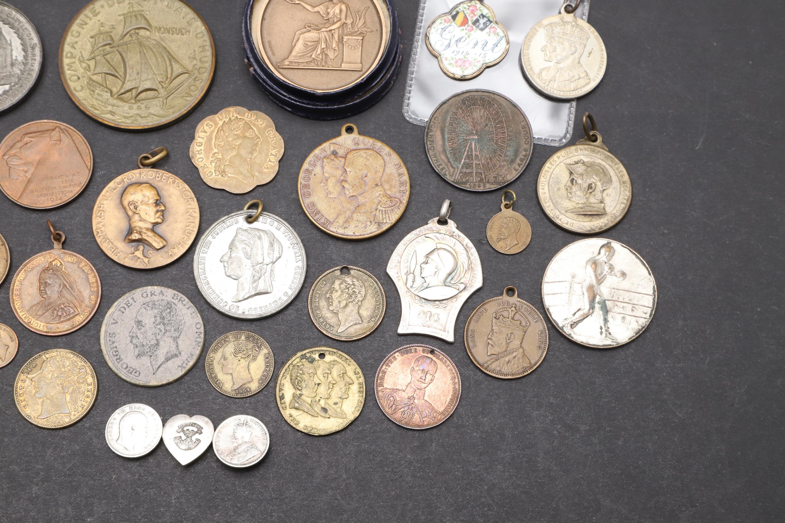 A COLLECTION OF COMMEMORATIVE AND SPORTING MEDALS. - Image 7 of 15