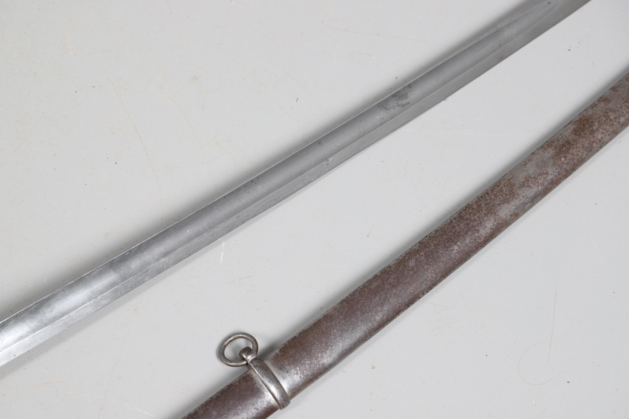 A NAPOLEONIC FRENCH HEAVY CAVALRY CUIRASSIER SWORD AND SCABBARD. - Image 7 of 12