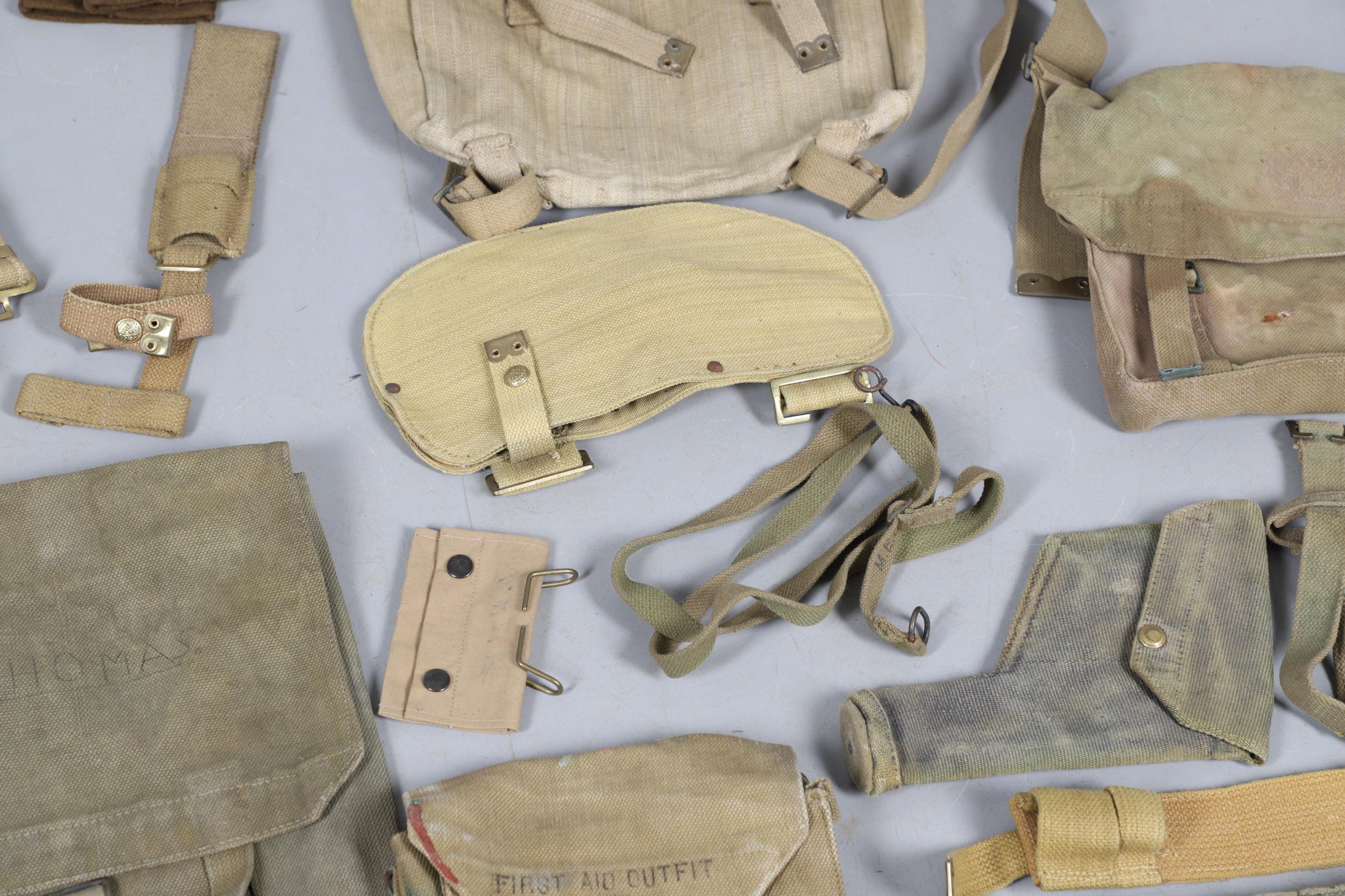A LARGE COLLECTION OF SECOND WORLD WAR AND LATER WEBBING AND SIMILAR ITEMS. - Image 17 of 27
