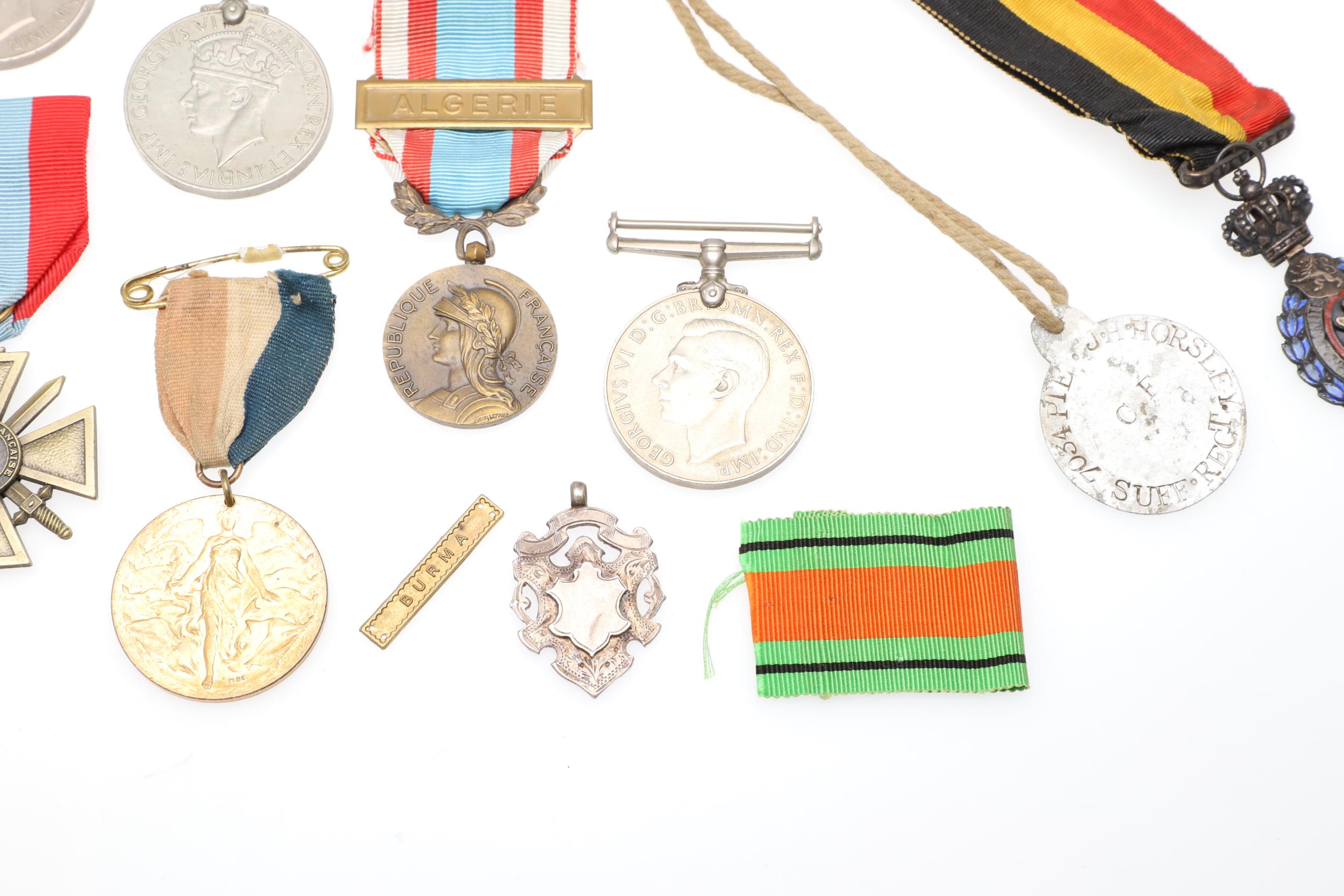 A COLLECTION OF SECOND WORLD WAR AND OTHER MEDALS. - Image 7 of 18