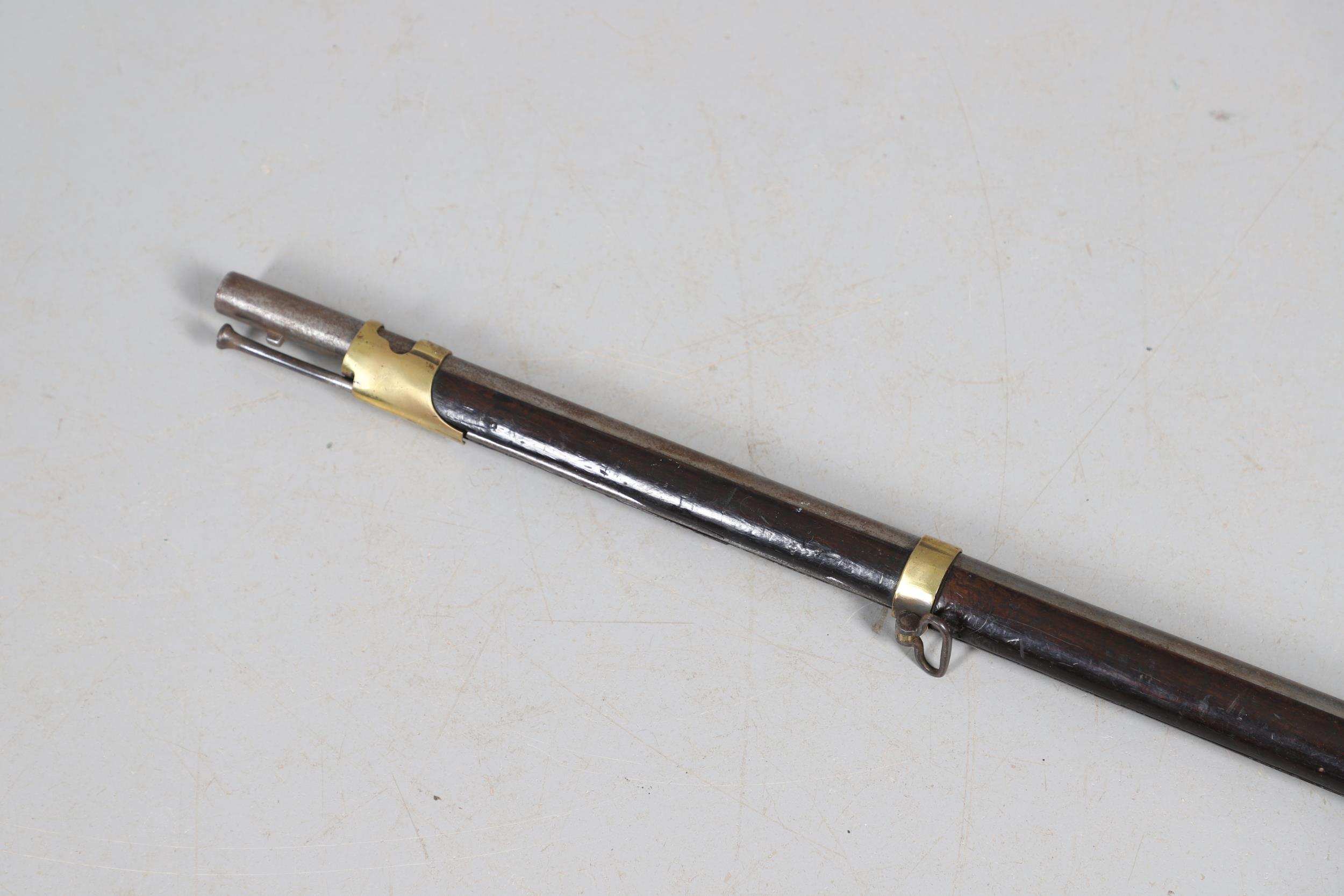 AN UNUSUAL MID 19TH CENTURY BAVARIAN ROYAL ARMY CADET'S PERCUSSION MUSKET. - Image 10 of 13