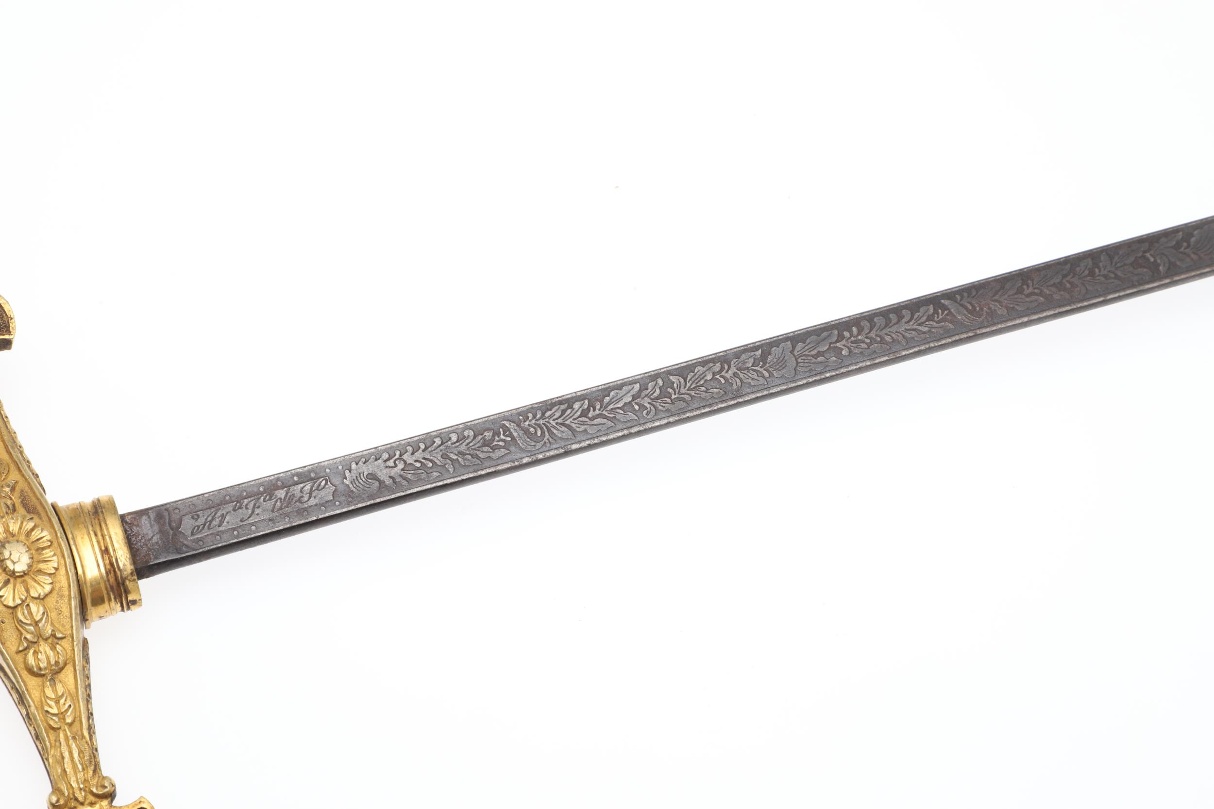 AN EARLY 19TH CENTURY SWORD OF THE GENTELMAN BODYGUARDS OF THE KING OF SPAIN. - Bild 3 aus 12