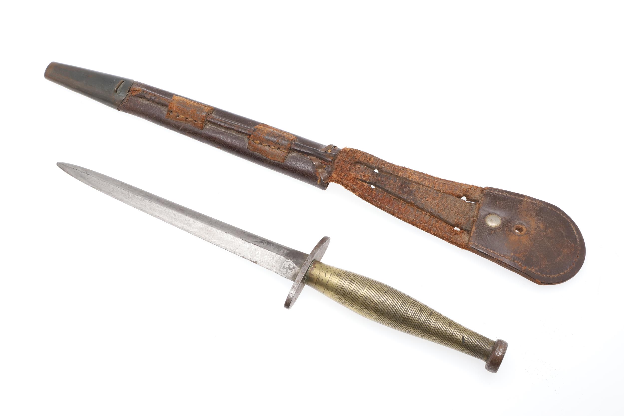 A WILKINSON SWORD FAIRBAIRN SYKES FIGHTING KNIFE. SIMILAR TO SECOND PATTERN. - Image 5 of 10