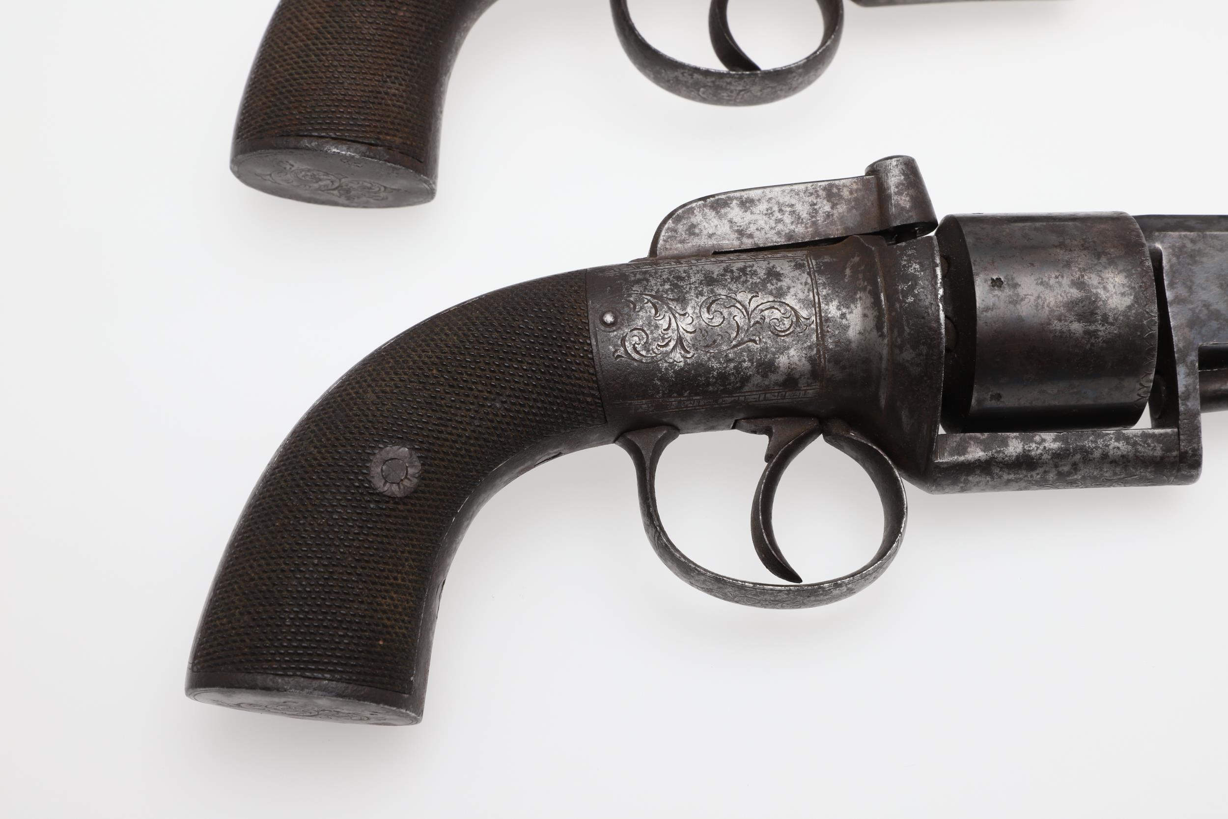 AN UNUSUAL PAIR OF MID 19TH CENTURY 80 BORE TRANSITIONAL REVOLVERS. - Image 5 of 11