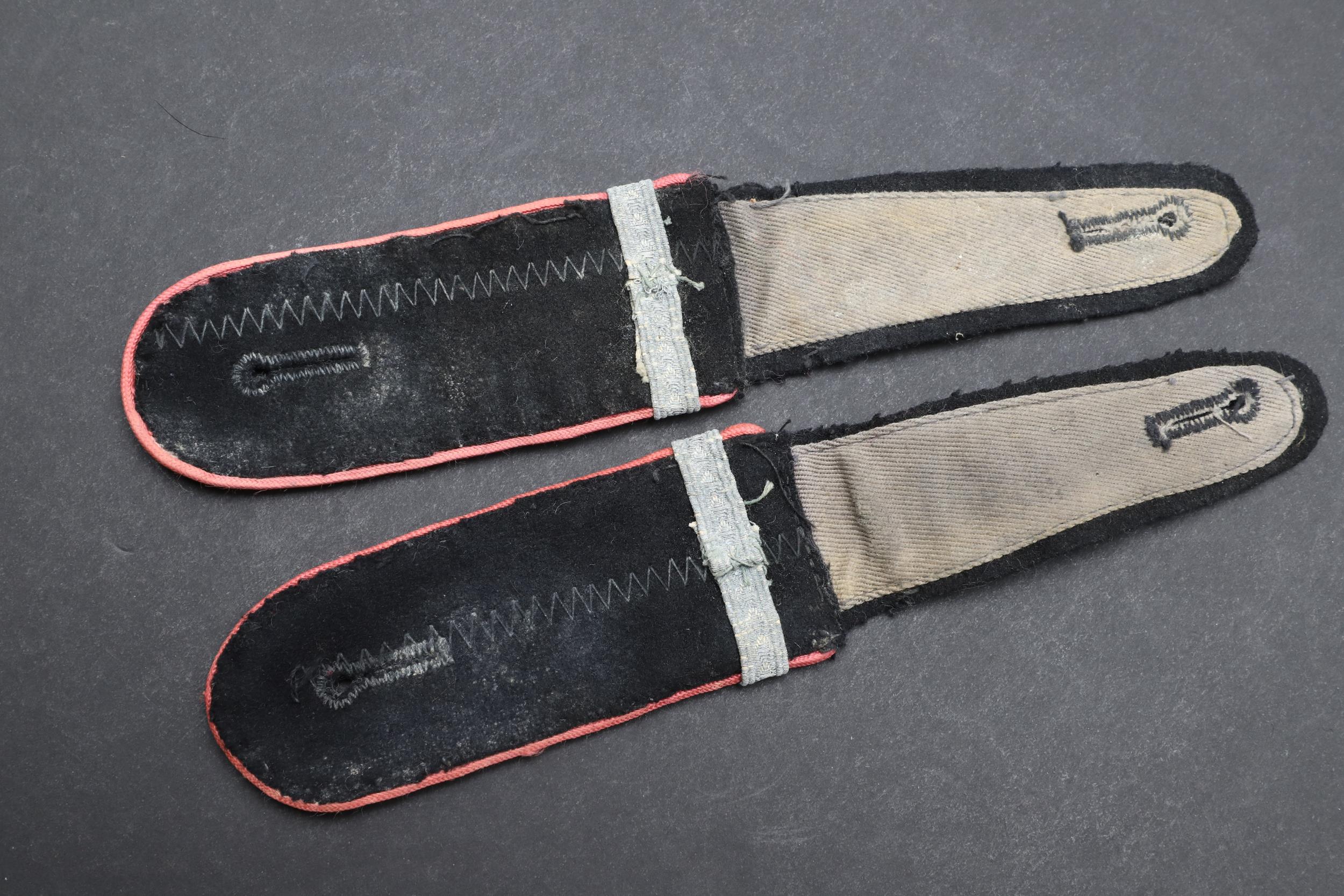 A PAIR OF SECOND WORLD WAR GERMAN WAFFEN-SS PANZER NCO'S SHOULDER STRAPS. - Image 4 of 4