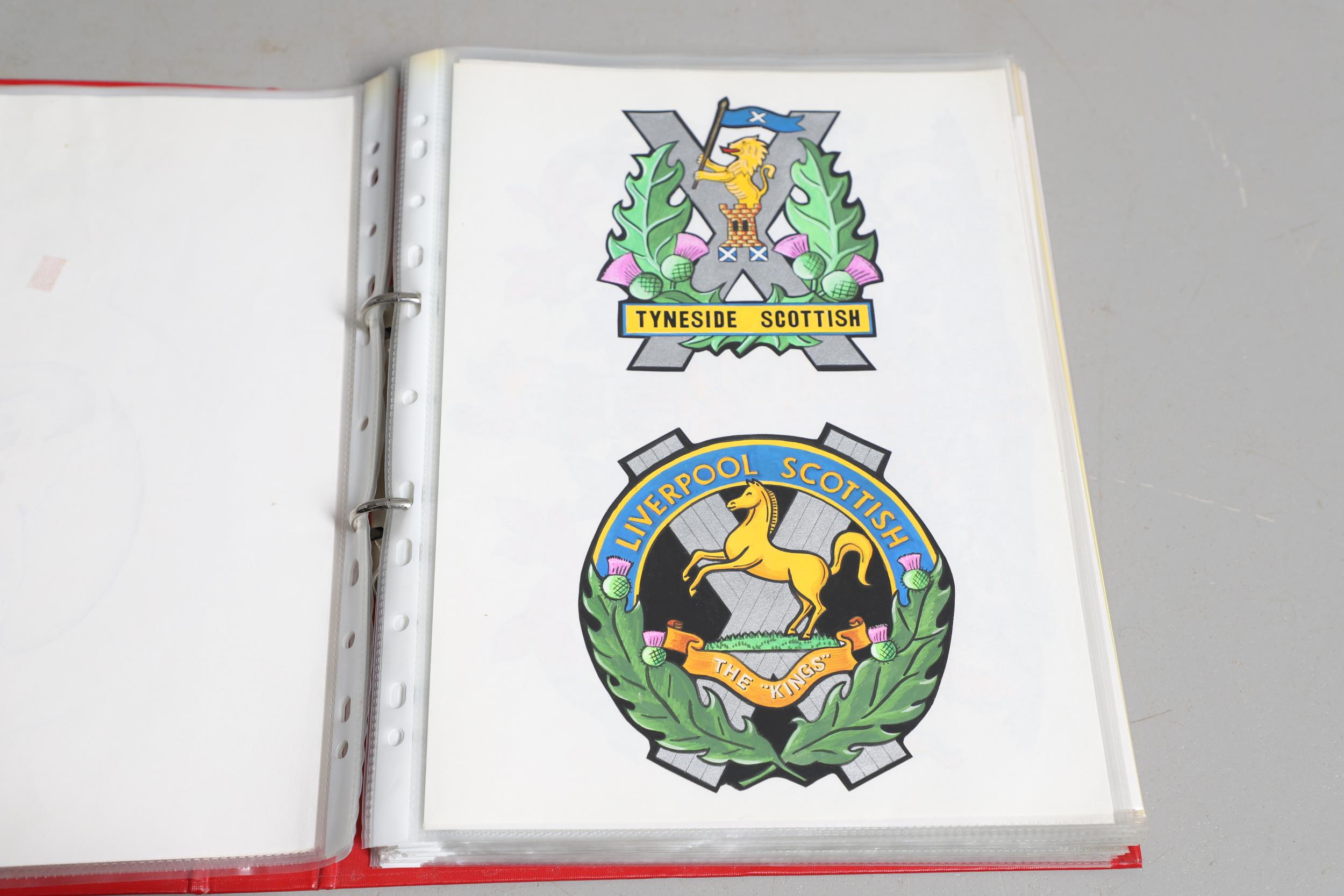 A LARGE COLELCTION OF ARTWORK OF MILITARY CRESTS. IN FOUR ALBUMS AND MANY LOOSE. - Bild 32 aus 63