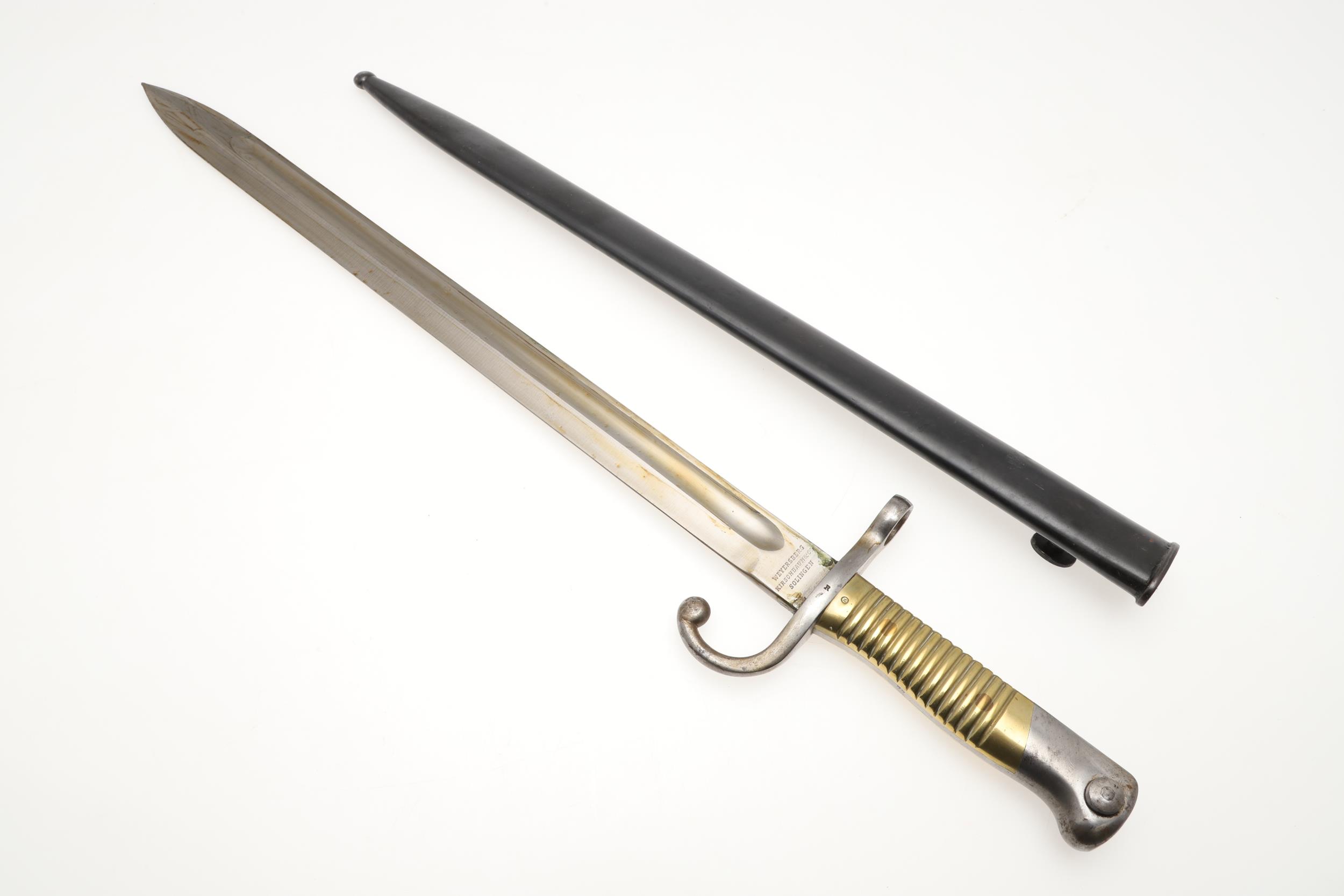 A GERMAN 1891 PATTERN BAYONET AND SCABBARD. - Bild 5 aus 7