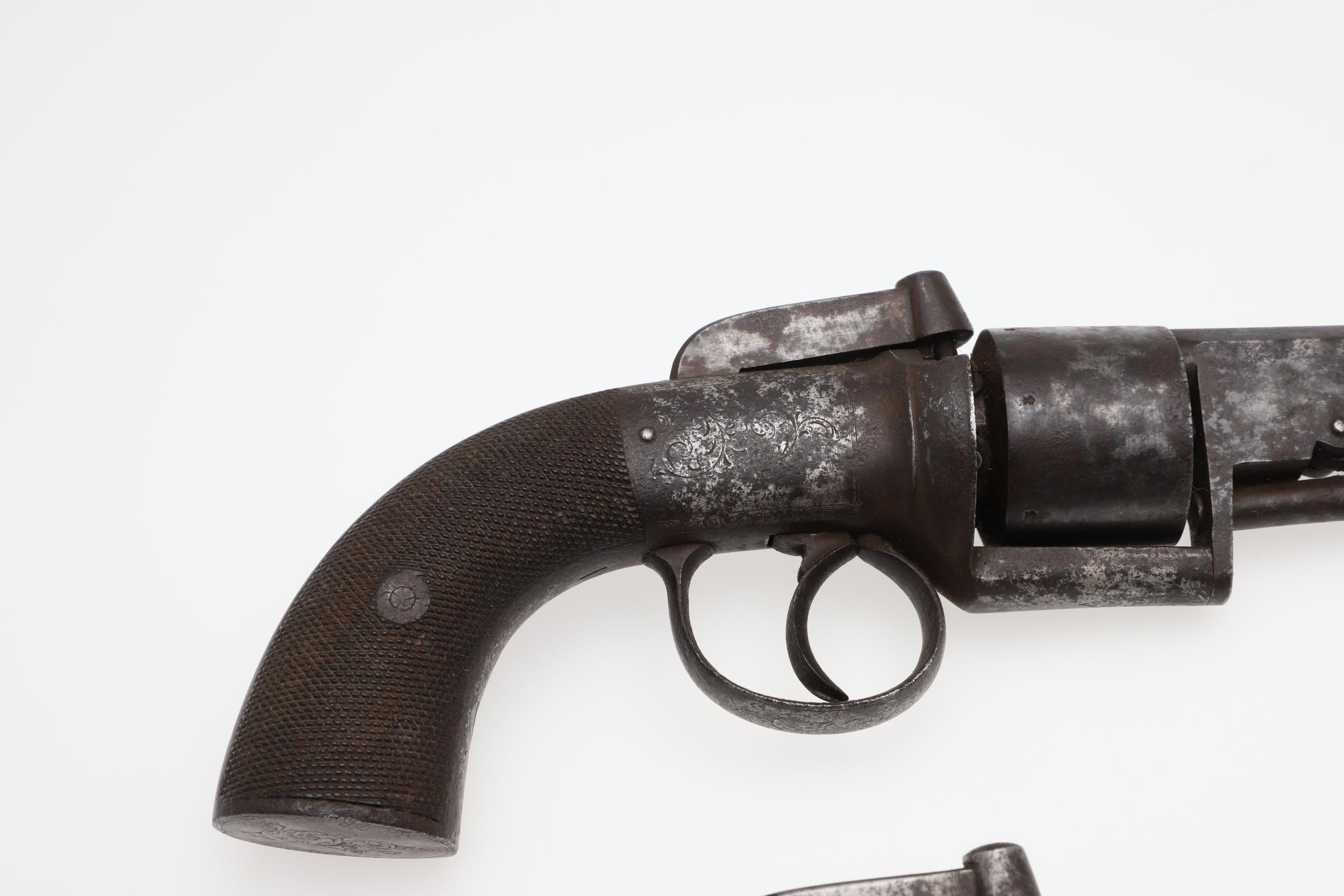 AN UNUSUAL PAIR OF MID 19TH CENTURY 80 BORE TRANSITIONAL REVOLVERS. - Image 3 of 11