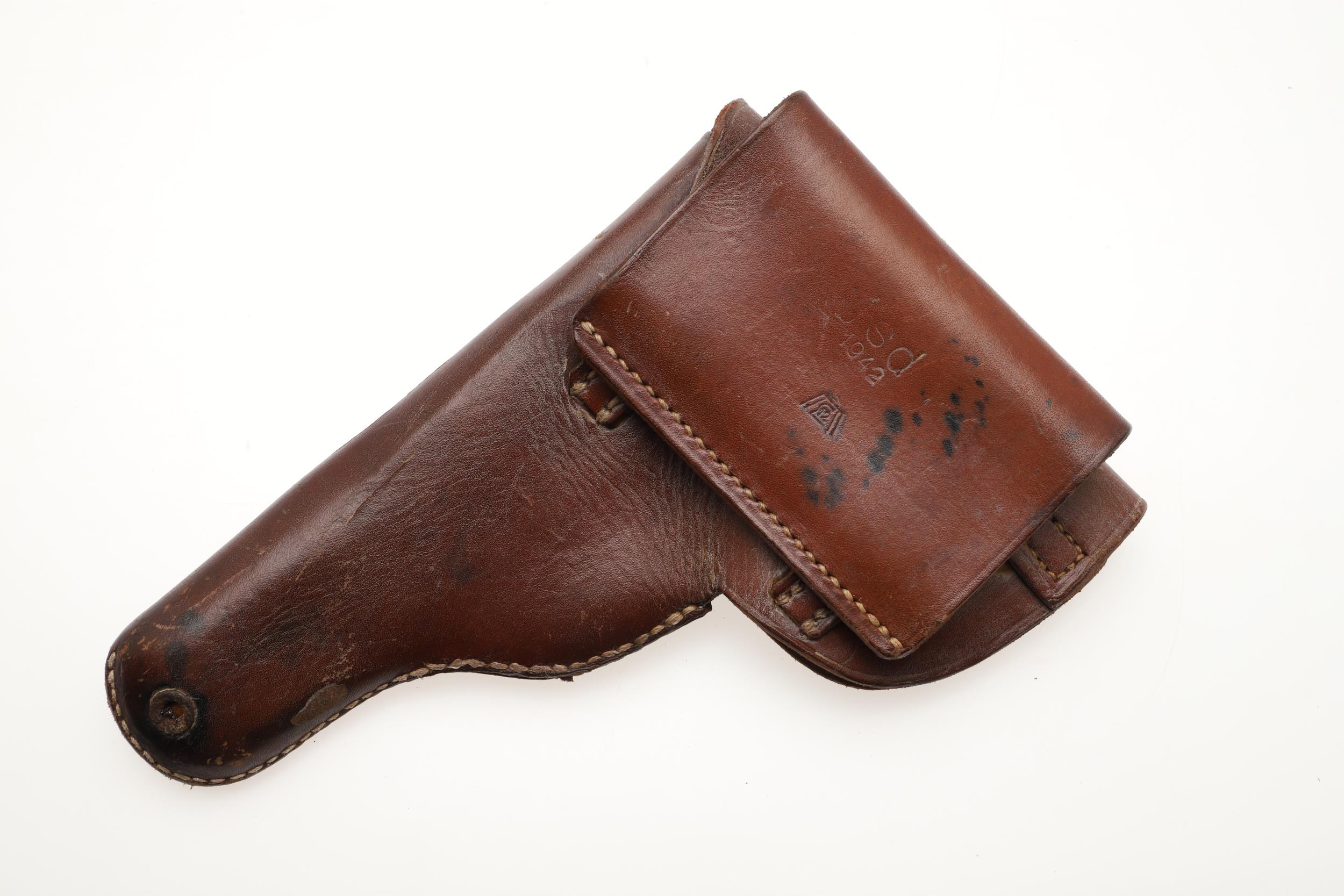 A SECOND WORLD WAR ERA WALTER PISTOL HOLSTER. - Image 3 of 4