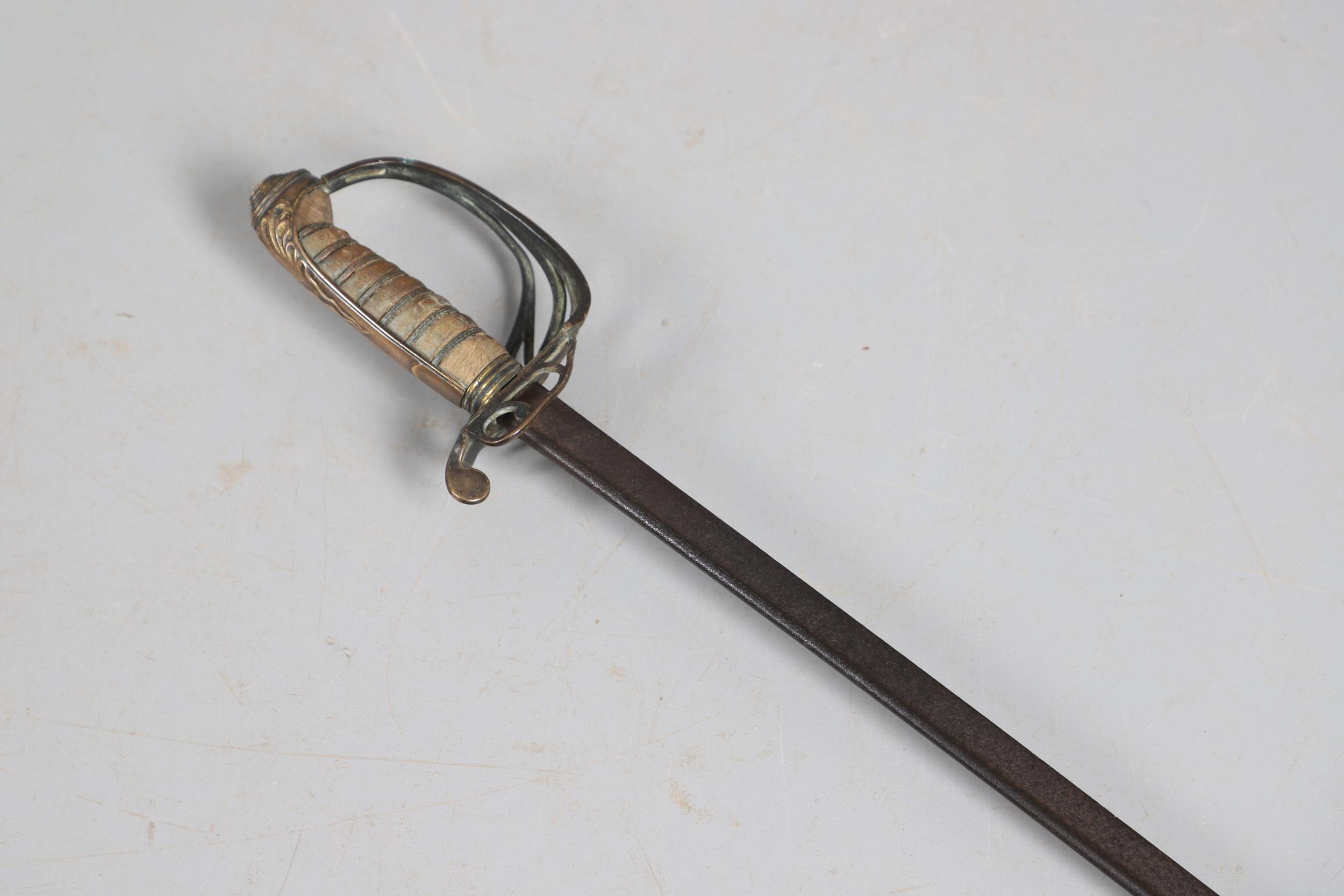 AN EAST INDIA COMPANY OFFICER'S 1822 PATTERN SWORD. - Image 8 of 10