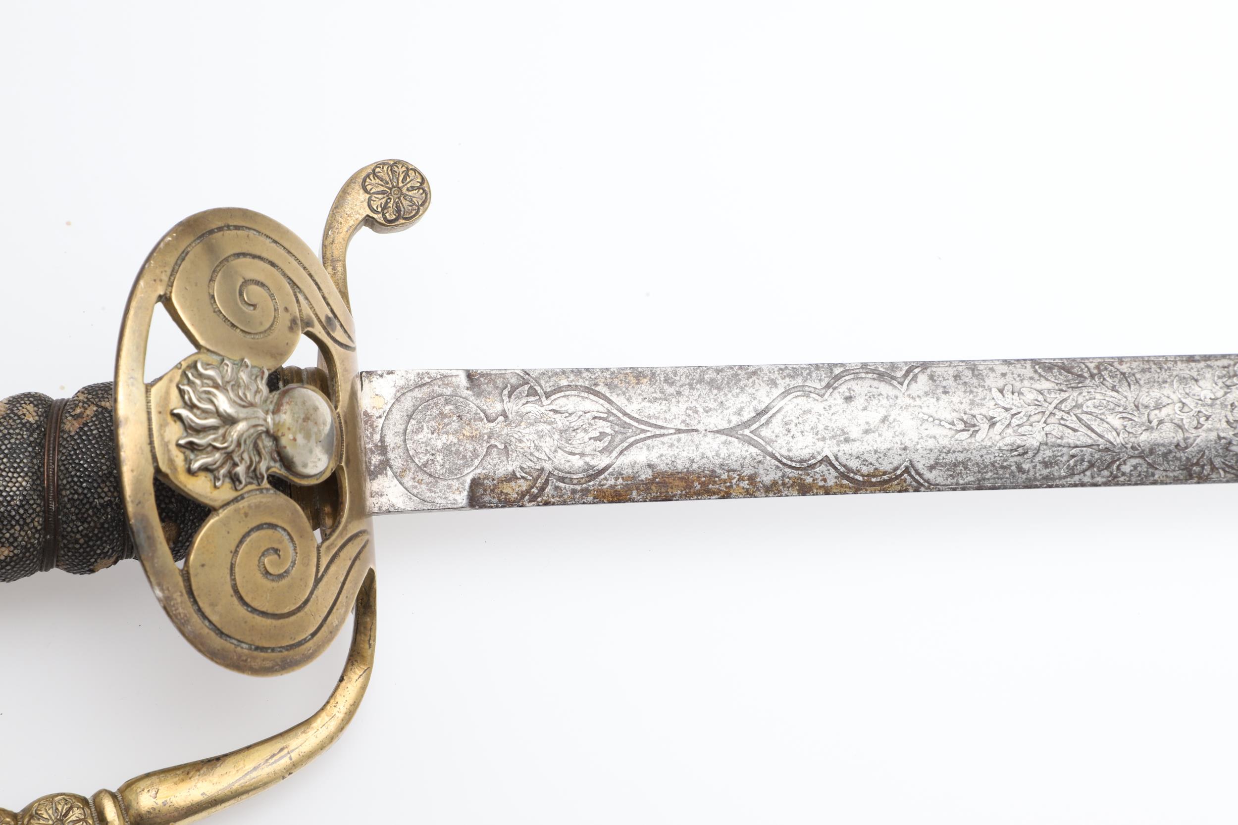 A VICTORIAN HONOURABLE ARTILLERY COMPANY OFFICER'S DRESS SWORD. - Image 12 of 14