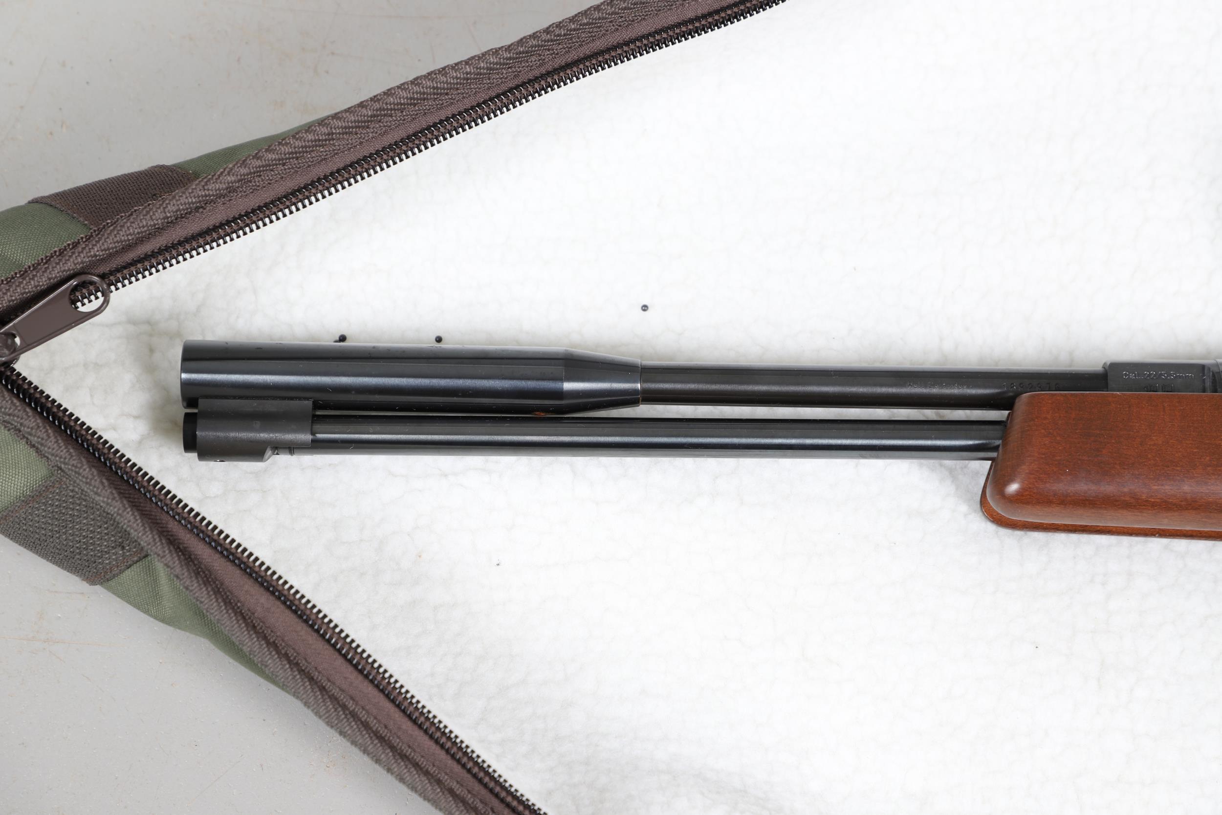 A WEIHRAUCH HW 97K .22 AIR RIFLE AND TRAVELLING CASE. - Bild 8 aus 16