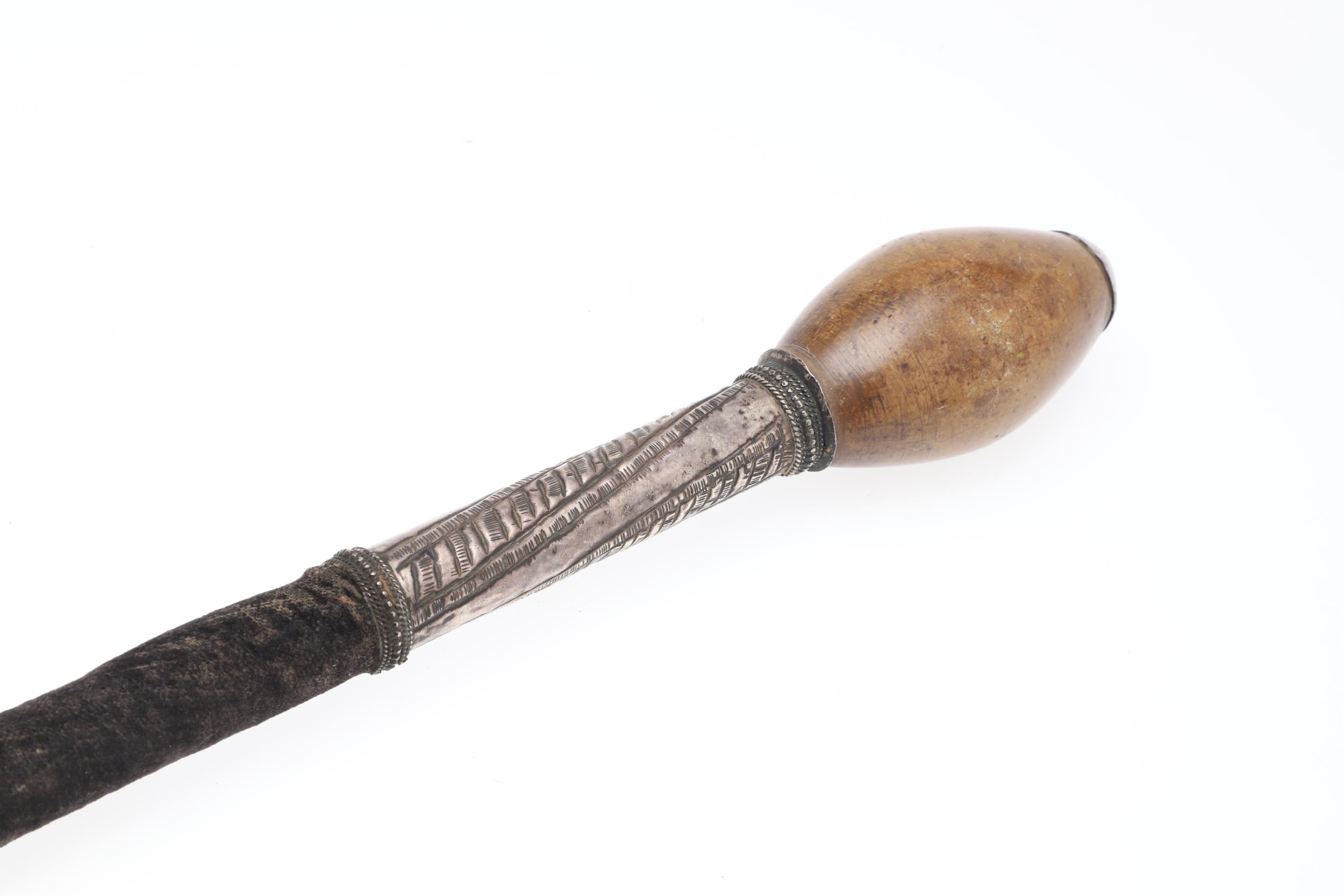 A VERY UNUSUAL SILVER MOUNTED TURKISH PUSIKAN OR GENERAL'S BATON. - Image 2 of 12