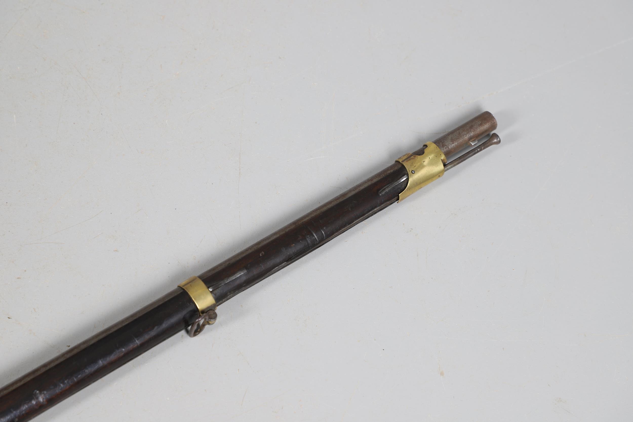 AN UNUSUAL MID 19TH CENTURY BAVARIAN ROYAL ARMY CADET'S PERCUSSION MUSKET. - Image 6 of 13
