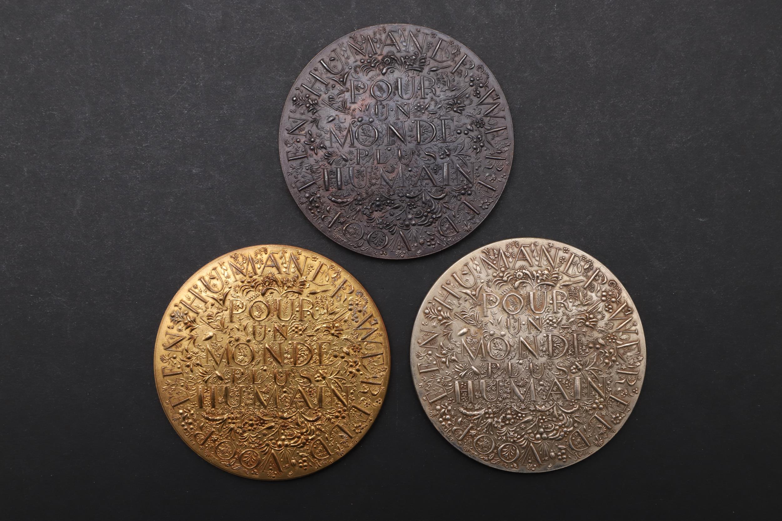 A SET OF THREE HISTORIC MEDALS FROM THE EXPOSITION UNIVERSELLE AND INTERNATIONALE, BRUSSELS 1958. - Bild 6 aus 10