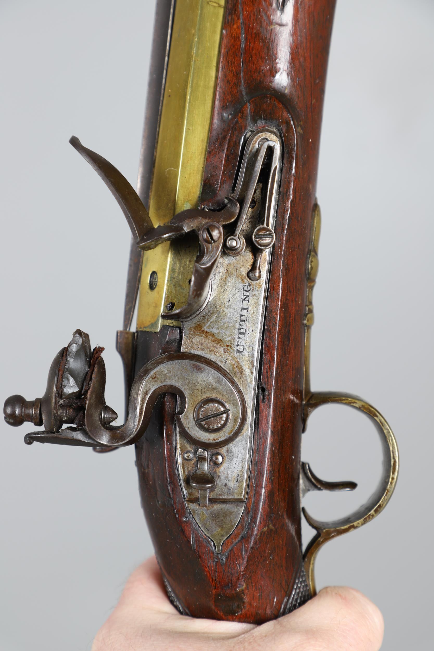 AN EARLY 19TH CENTURY BLUNDERBUSS MARKED FOR UTTING OF LONDON. - Image 4 of 15