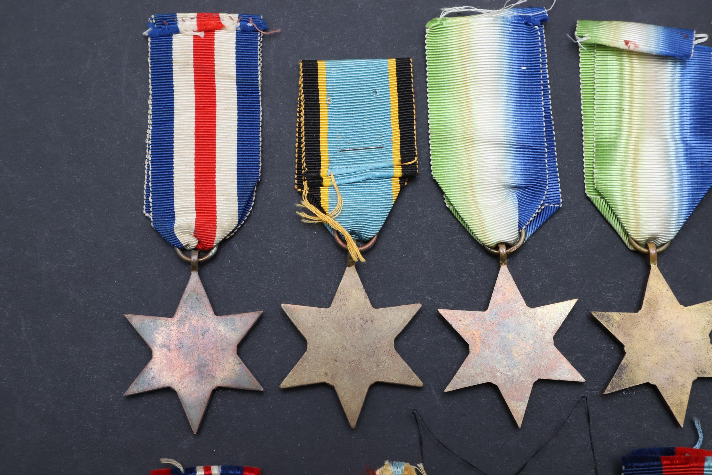 A COLLECTION OF SECOND WORLD WAR MEDALS. - Image 6 of 9