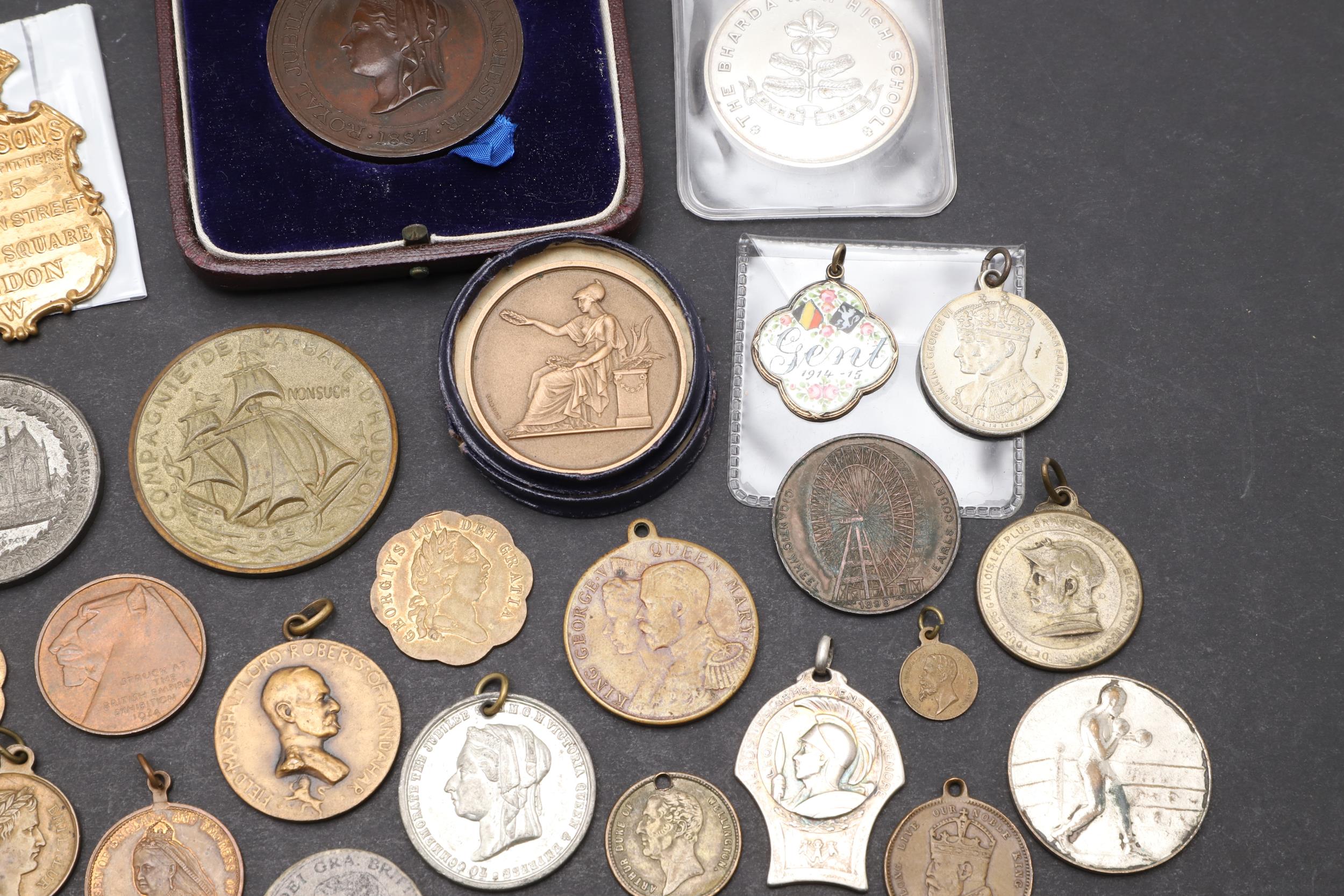 A COLLECTION OF COMMEMORATIVE AND SPORTING MEDALS. - Image 6 of 15