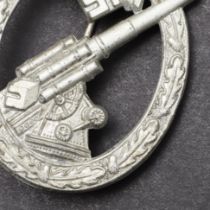 A SECOND WORLD WAR GERMAN ARMY FLAK BADGE.