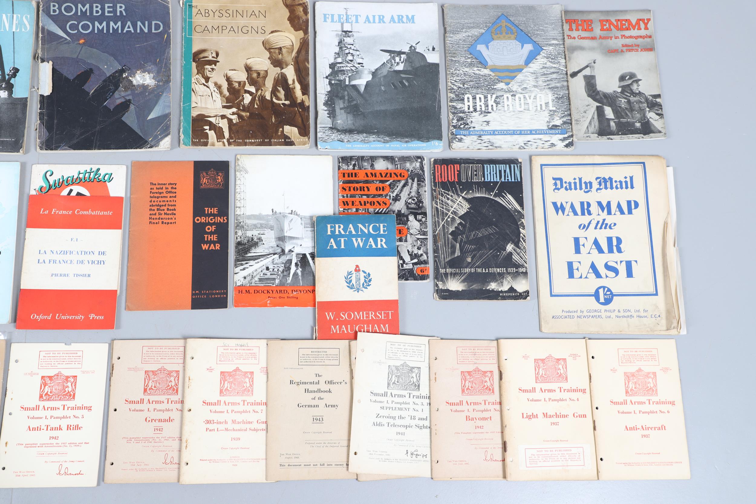 A COLLECTION OF SECOND WORLD WAR H.M.S.O. BOOKLETS. - Bild 10 aus 10