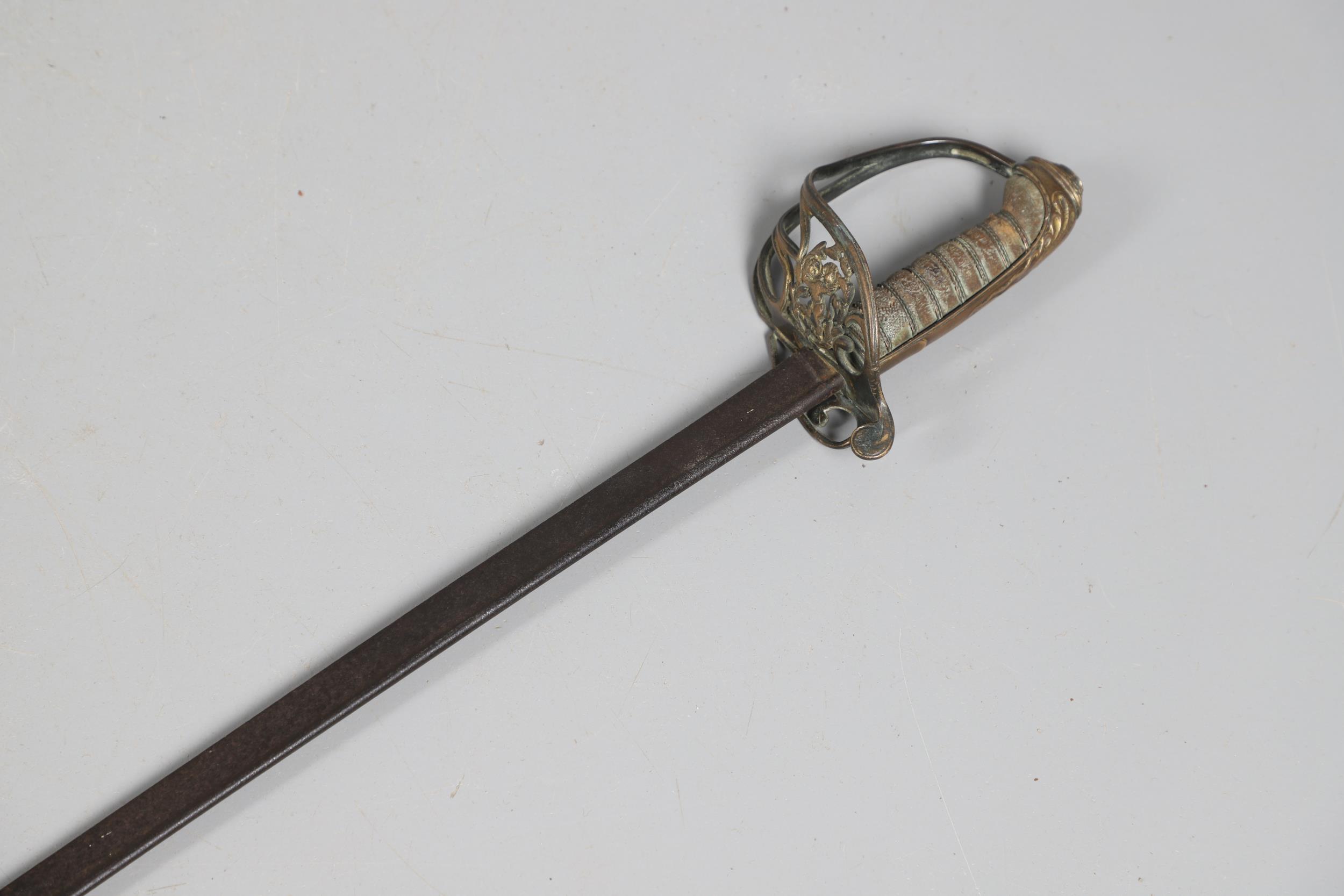 AN EAST INDIA COMPANY OFFICER'S 1822 PATTERN SWORD. - Image 5 of 10