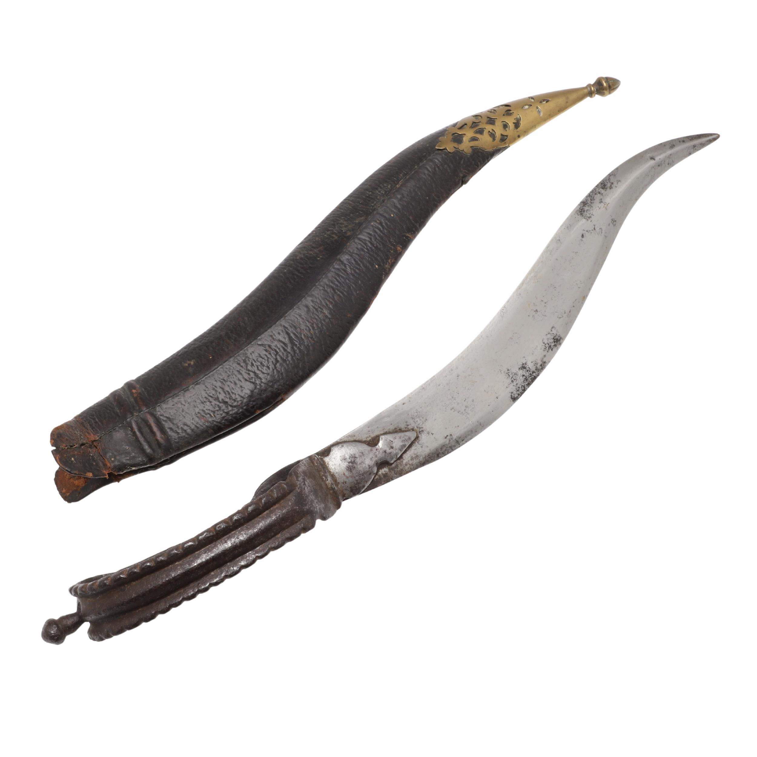 AN INDIAN BICHWA KNIFE AND SCABBARD.