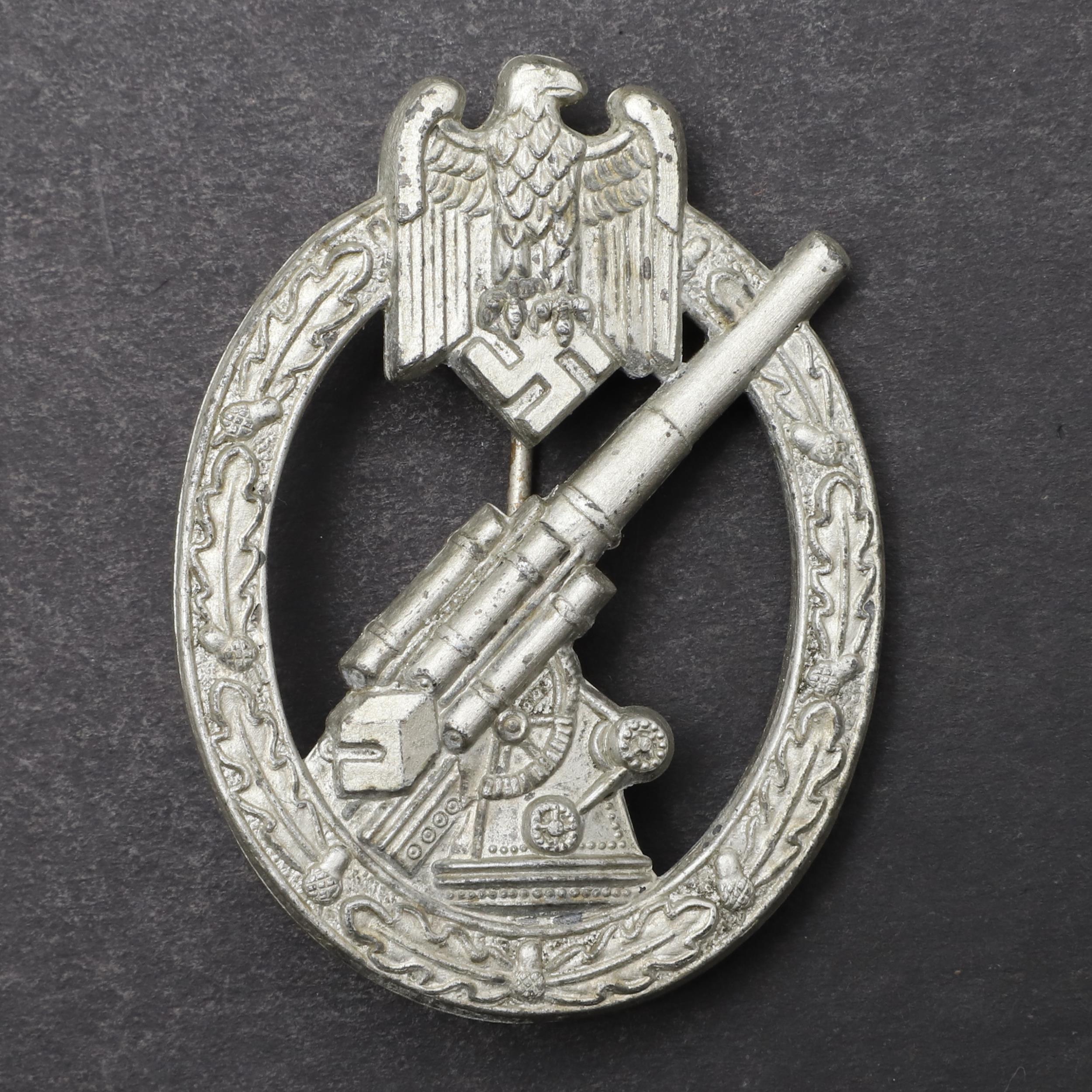 A SECOND WORLD WAR GERMAN ARMY FLAK BADGE. - Image 2 of 4