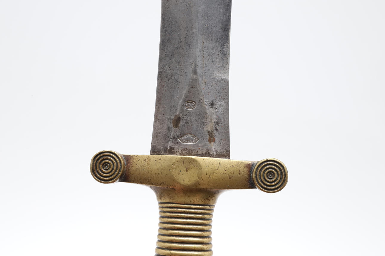 AN 1831 PATTERN FRENCH ARTILLERY SIDE ARM AND SCABBARD. - Image 10 of 13