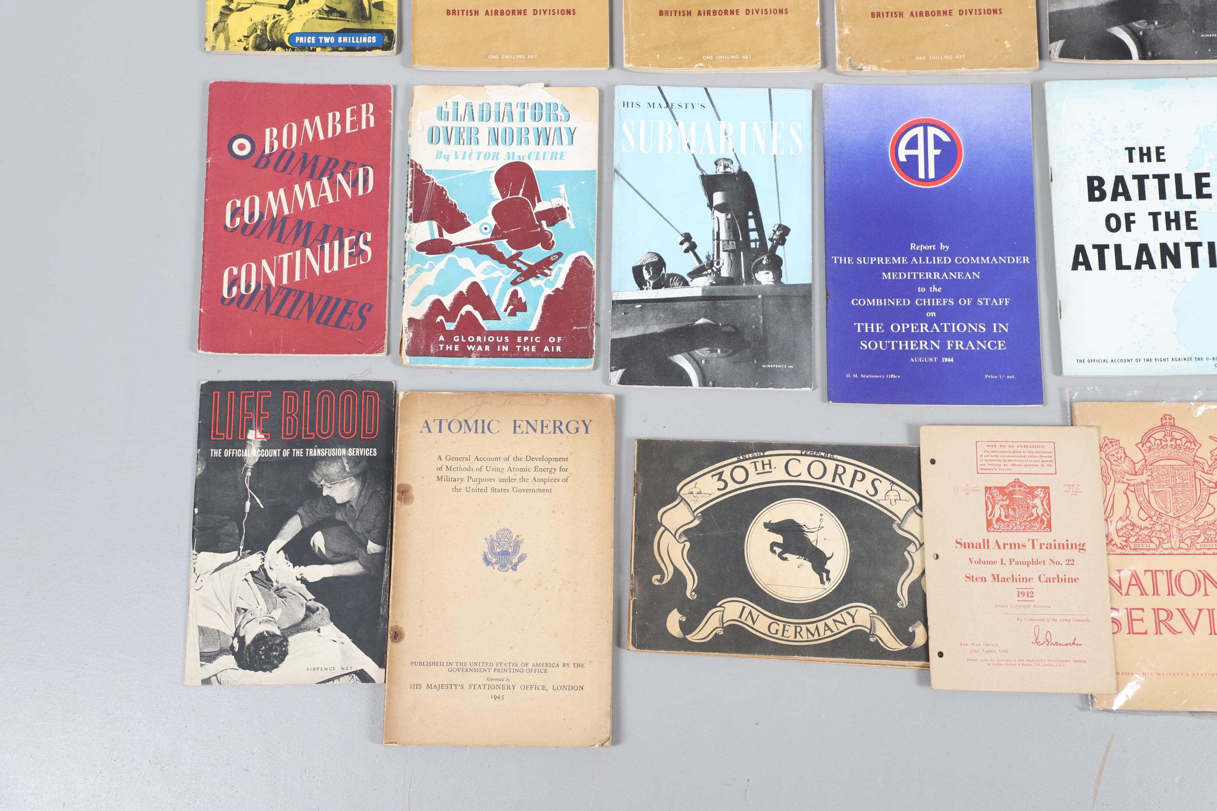 A COLLECTION OF SECOND WORLD WAR H.M.S.O. BOOKLETS. - Bild 4 aus 10