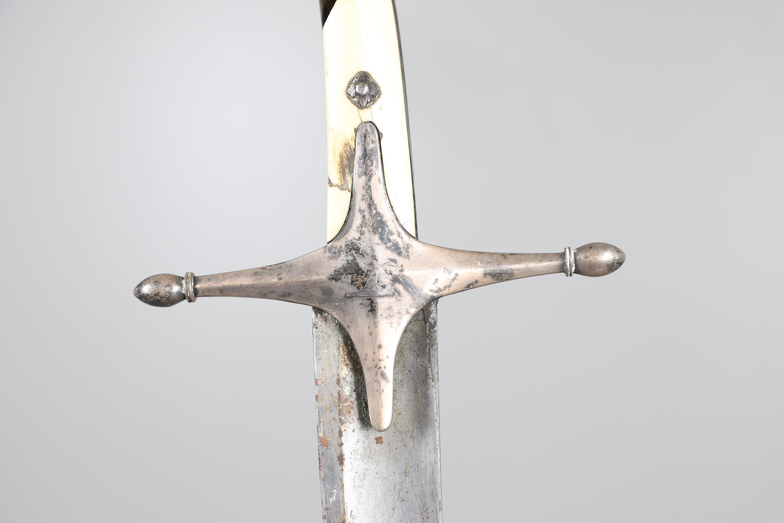 A NINETEENTH CENTURY IVORY HANDLED MAMELUKE SWORD MARKED FOR THE VAVASOUR FAMILY. - Image 13 of 17