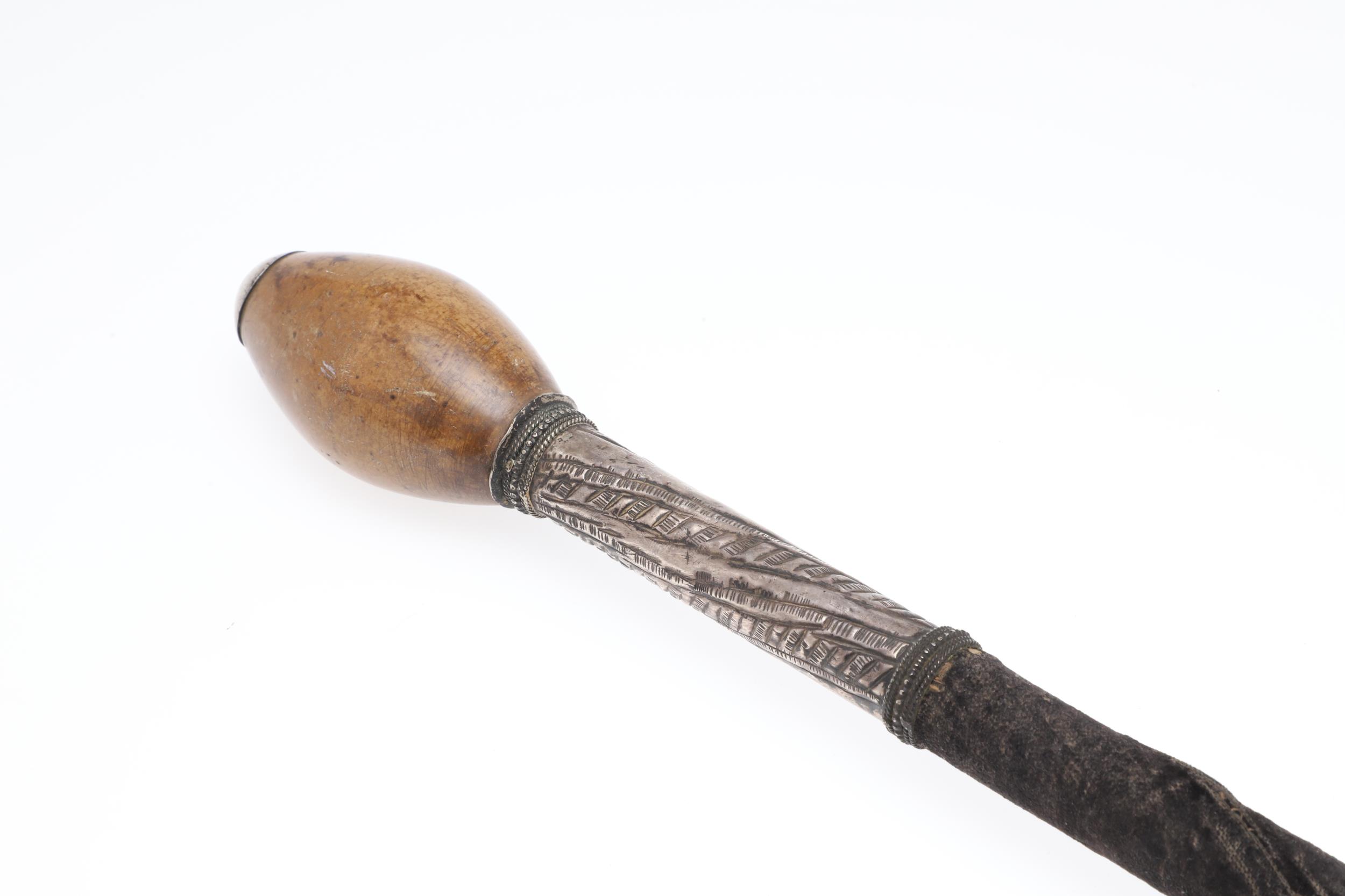 A VERY UNUSUAL SILVER MOUNTED TURKISH PUSIKAN OR GENERAL'S BATON. - Image 6 of 12