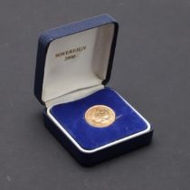 AN ELIZABETH II SOVEREIGN, 2000.