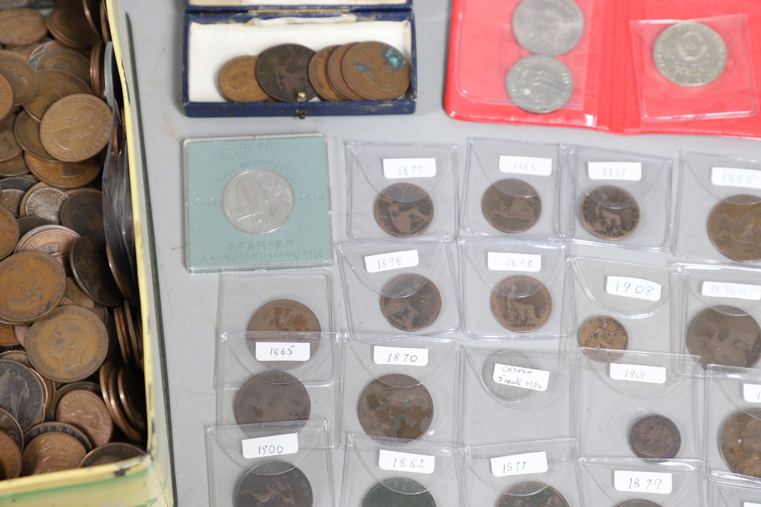 A MIXED COLLECTION OF COINS TO INCLUDE A FESTIVAL OF BRITAIN CROWN AND OTHERS. - Bild 5 aus 17