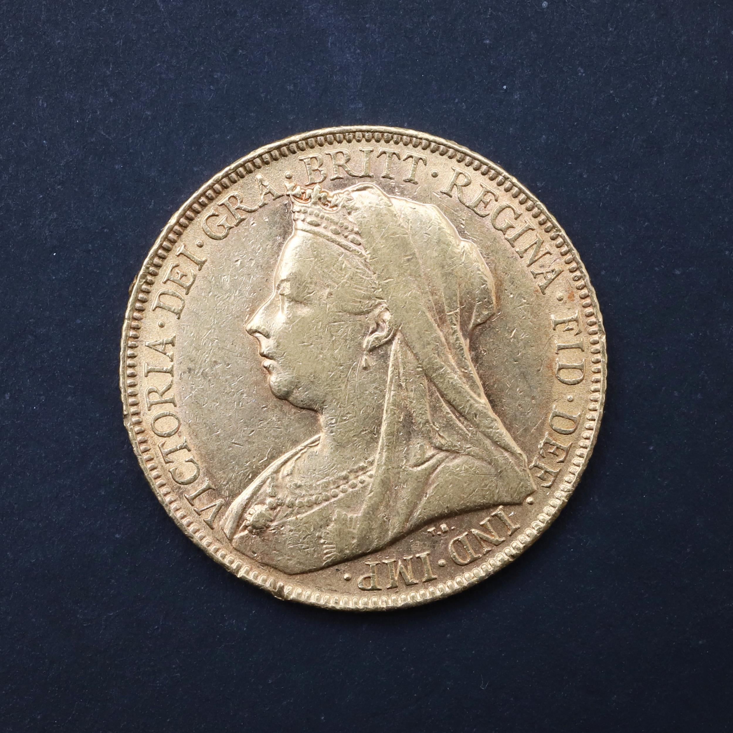 A VICTORIAN SOVEREIGN, 1900.