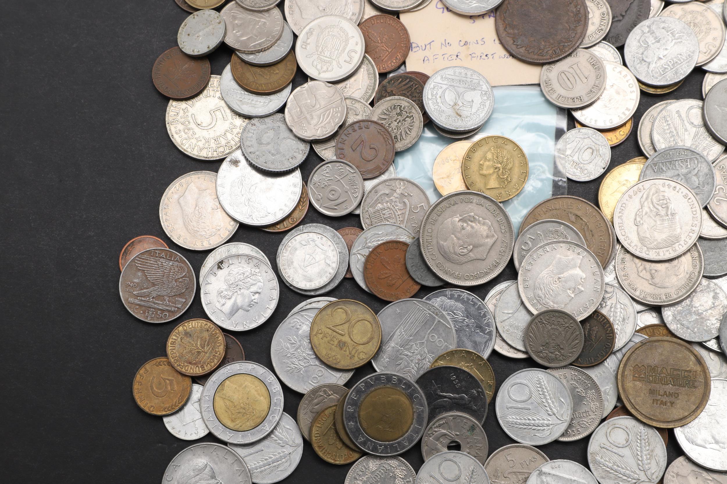 A LARGE COLLECTION OF 19TH AND 20th CENTURY EUROPEAN COINS TO INCLUDE GERMANY, SPAIN AND ITALY. - Image 5 of 10