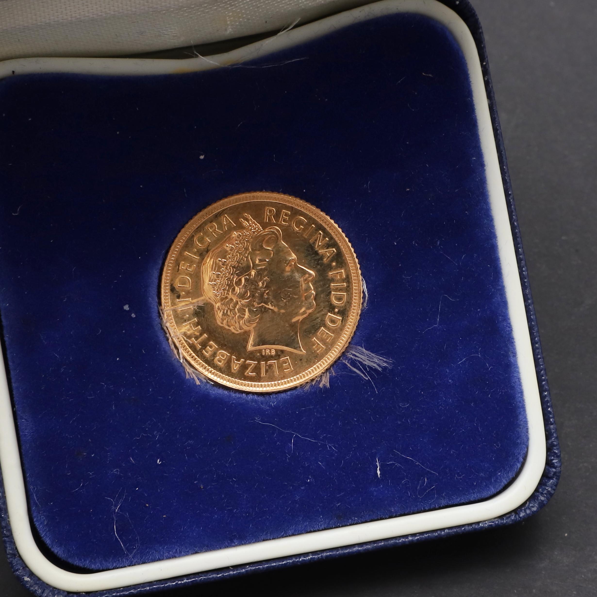 AN ELIZABETH II SOVEREIGN, 2000. - Image 2 of 6