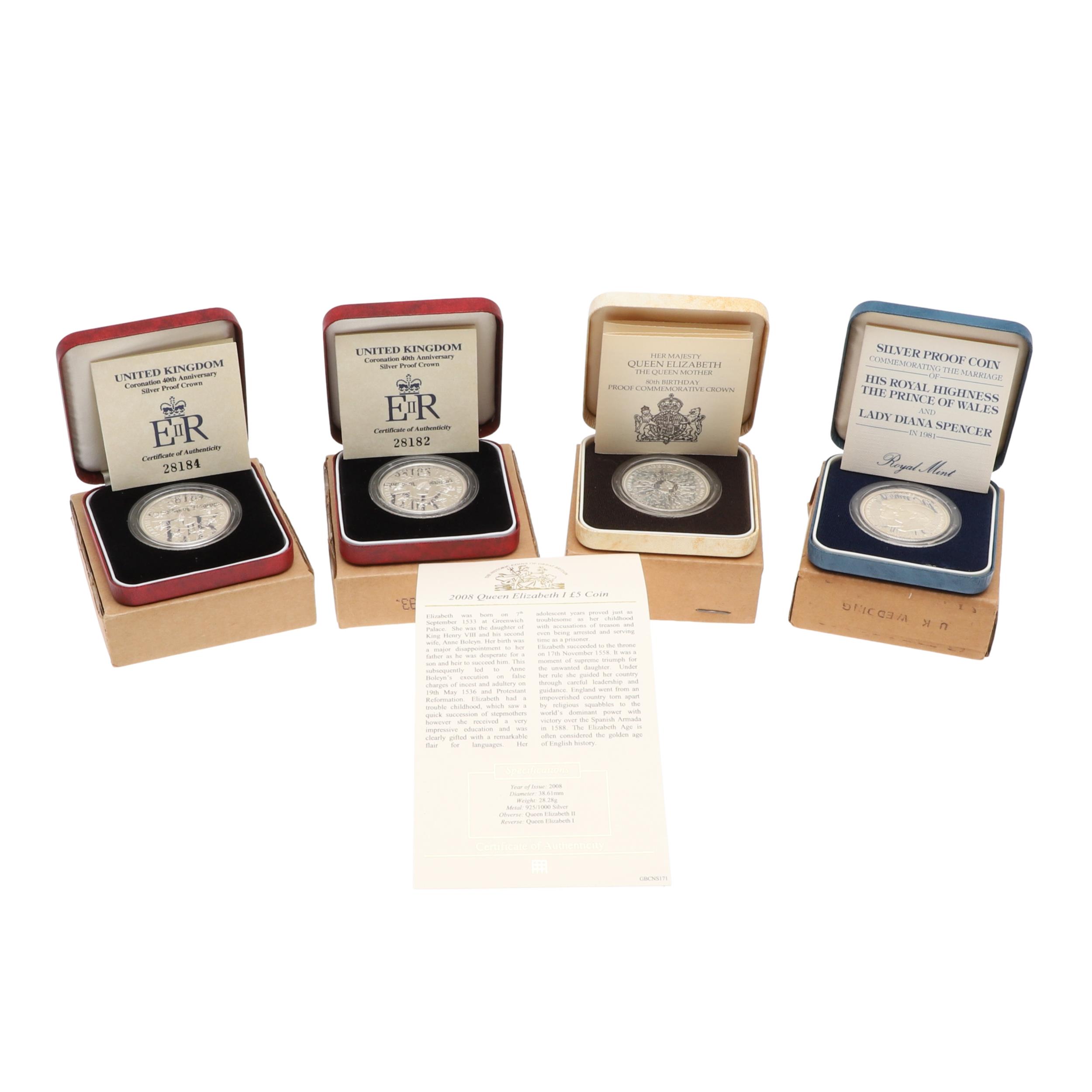A COLLECTION OF ROYAL MINT SILVER PROOF COINS TO INCLUDE A 1994 D-DAY COMMEMORATIVE FIFTY PENCE AND