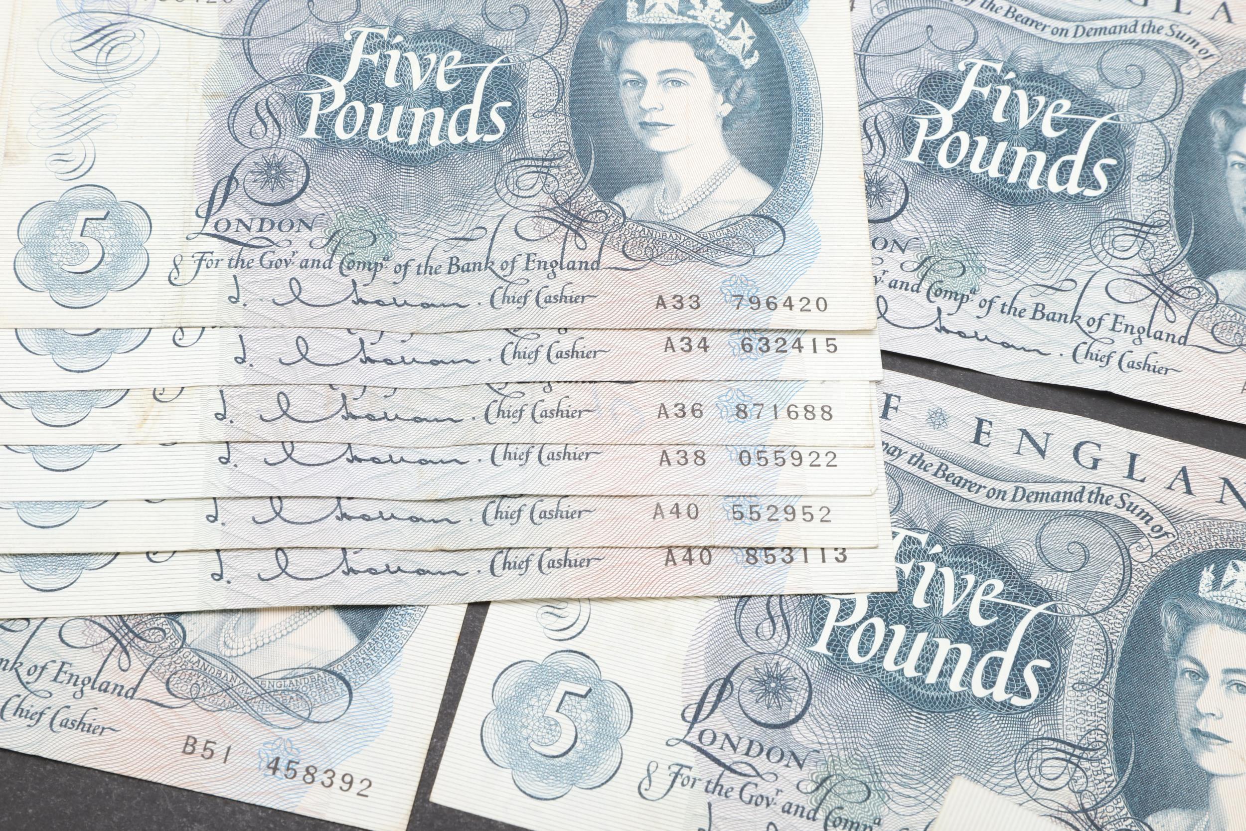 A COLLECTION OF 42 BANK OF ENGLAND SERIES 'C' FIVE POUND NOTES. - Image 8 of 13