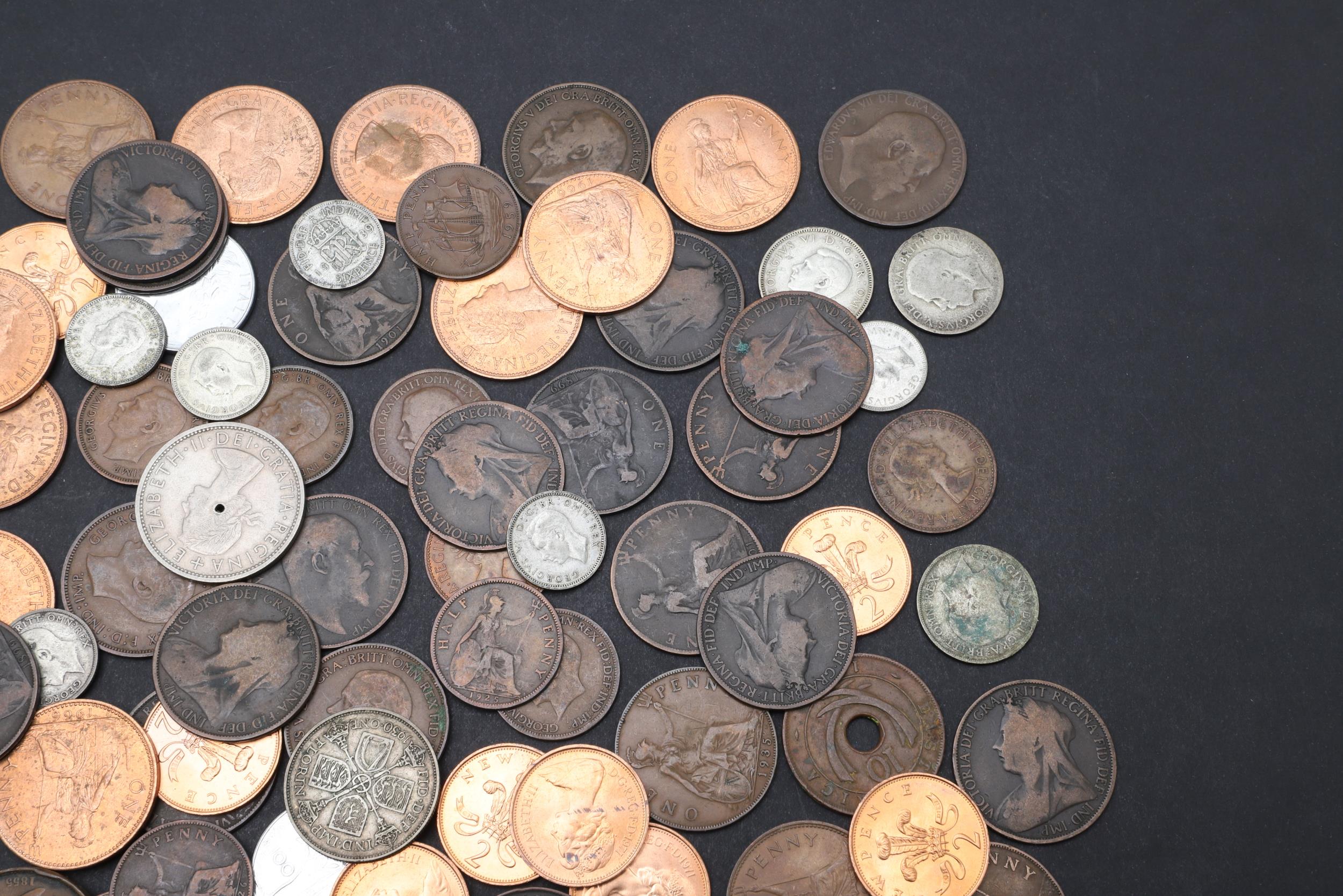 A MIXED COLLECTION OF UK COINAGE TO INCLUDE PART SILVER ISSUES. - Image 4 of 10