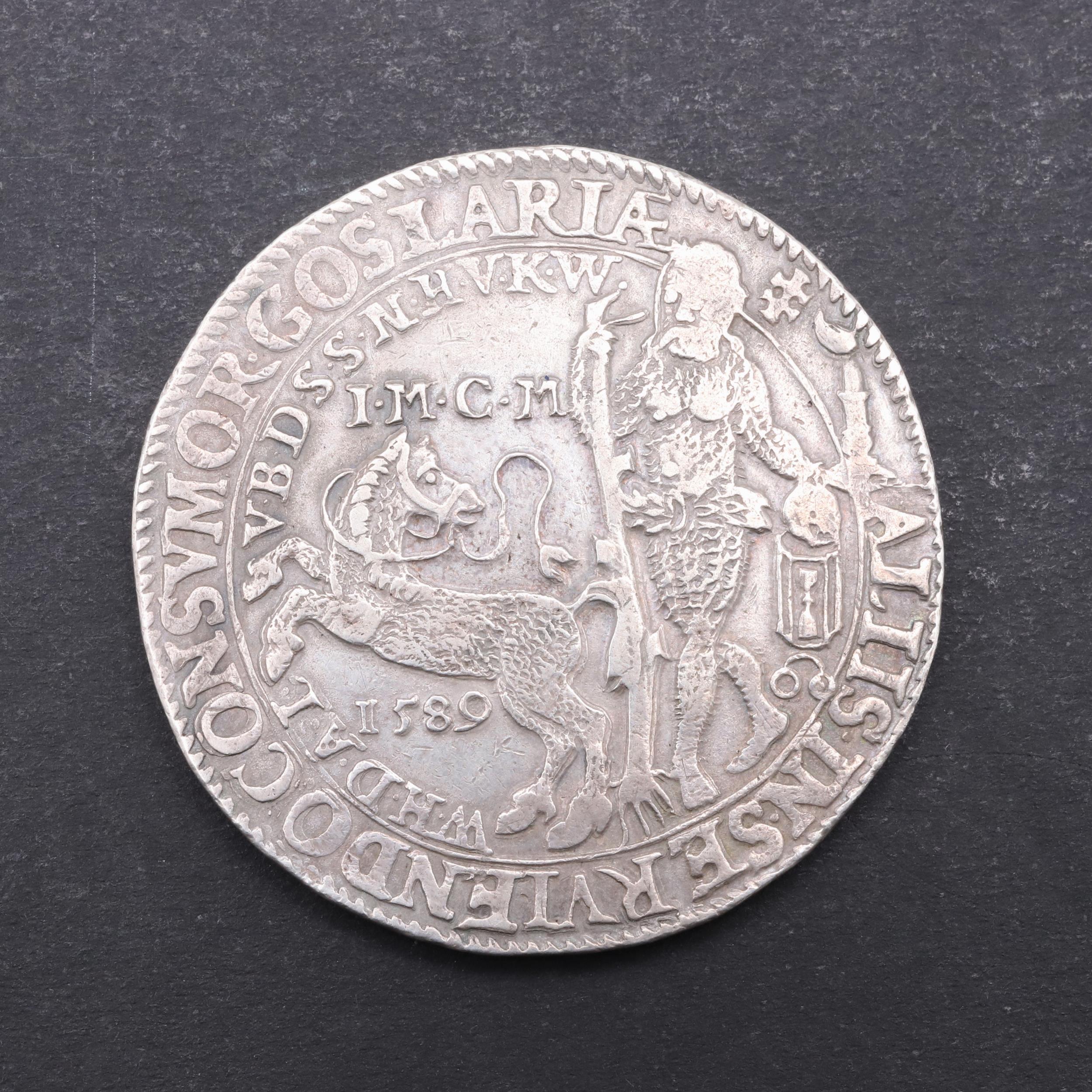 A GERMAN STATES THALER, HENINRICH JULIUS (1564-1613), BRUNSWICK-WOLFENBUTTEL. 1589. - Image 2 of 3