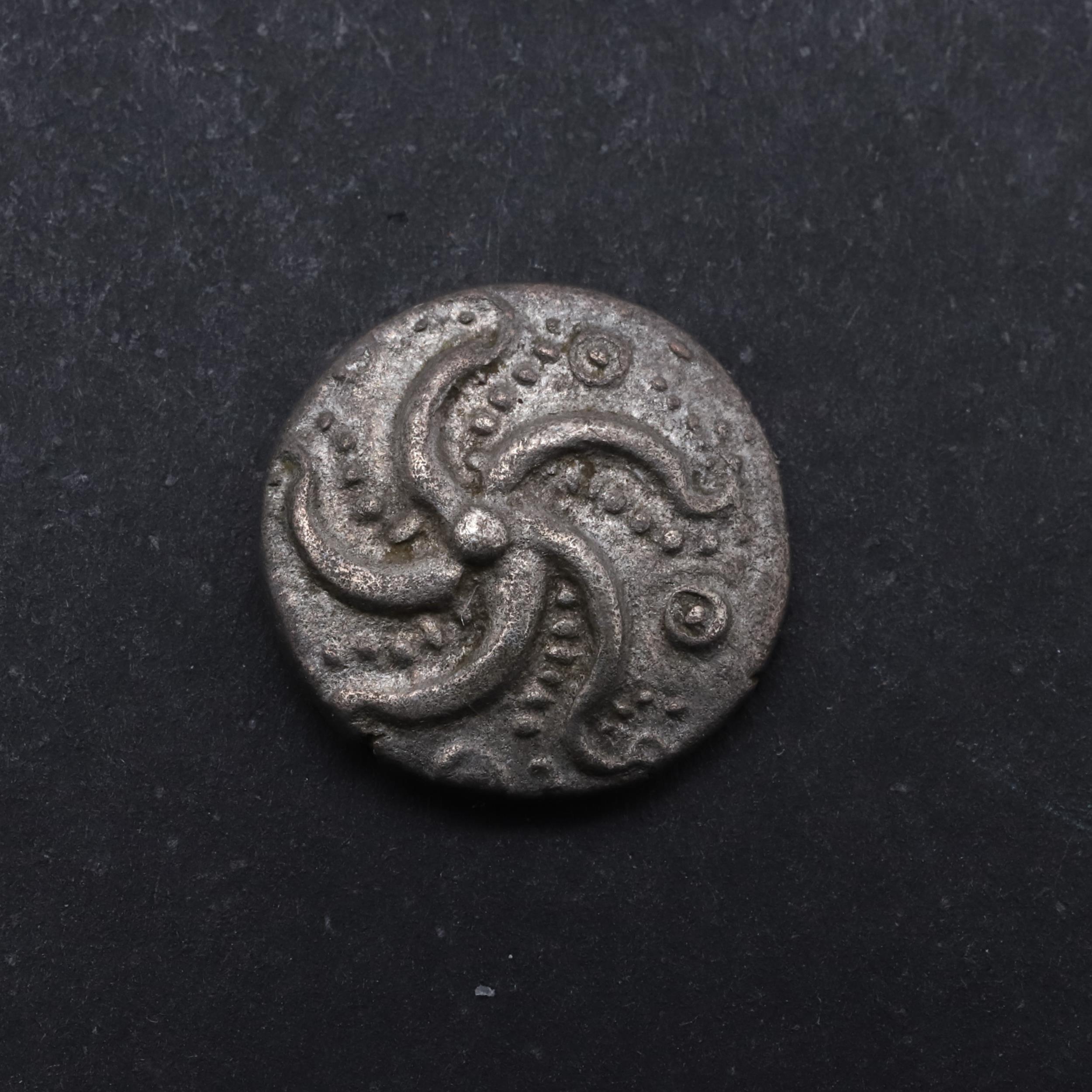 BRITISH IRON AGE, DUROTRIGES, BADBURY STARFISH QUARTER-STATER.