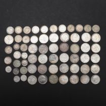 A COLLECTION OF VICTORIAN AND LATER SHILLINGS AND SIXPENCE, 1883 AND LATER.