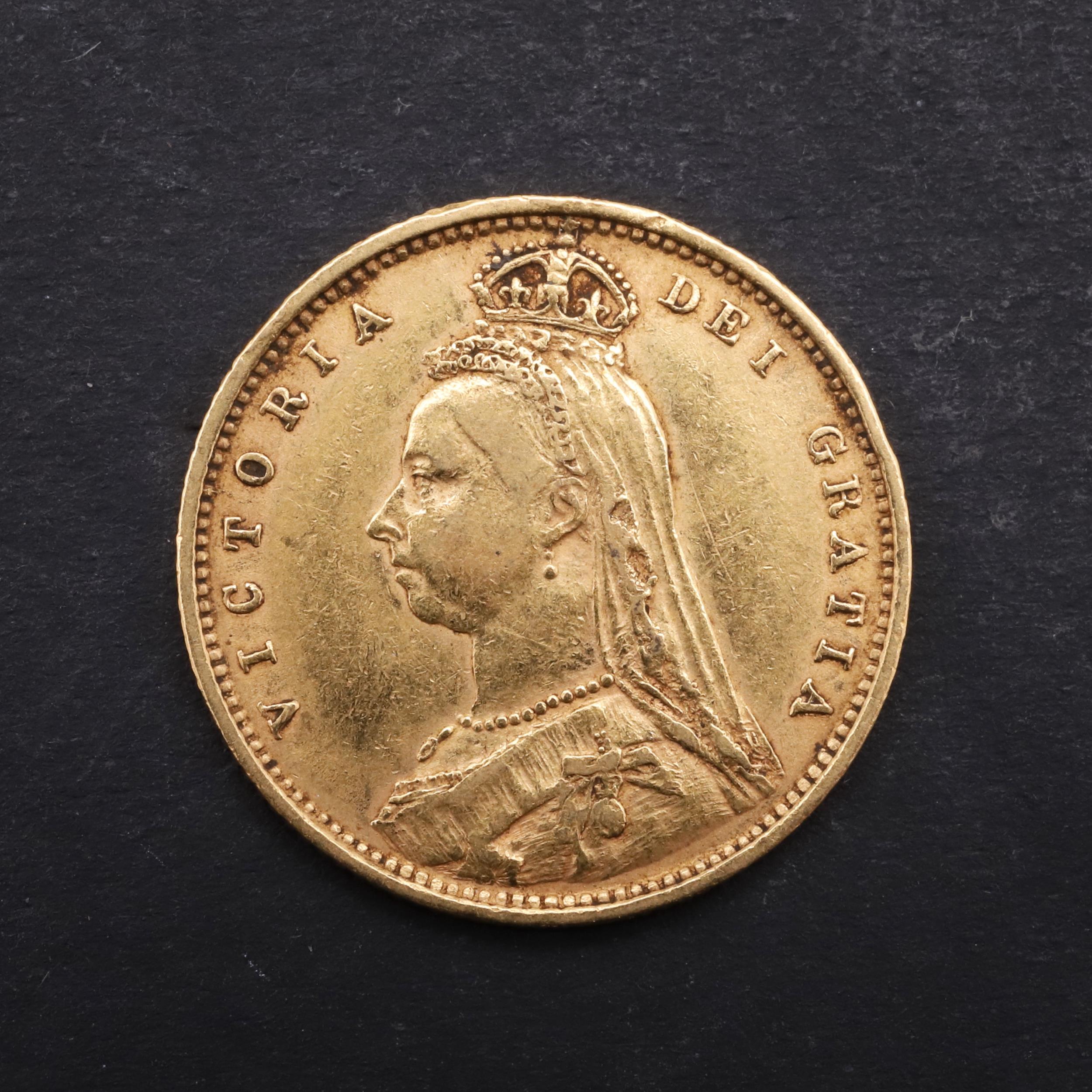 A QUEEN VICTORIA HALF SOVEREIGN, 1891.