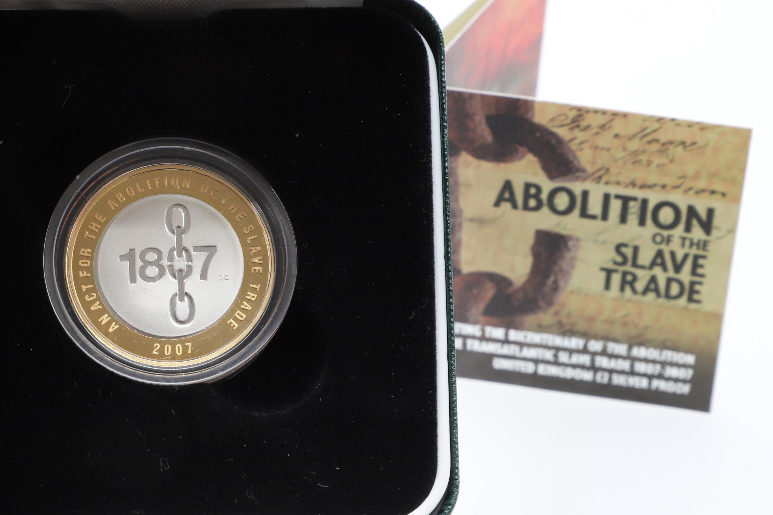 A COLLECTION OF FIVE ROYAL MINT SILVER PROOF COINS INCLUDING ABOLITION OF SLAVERY £2.00 COIN. - Bild 7 aus 10